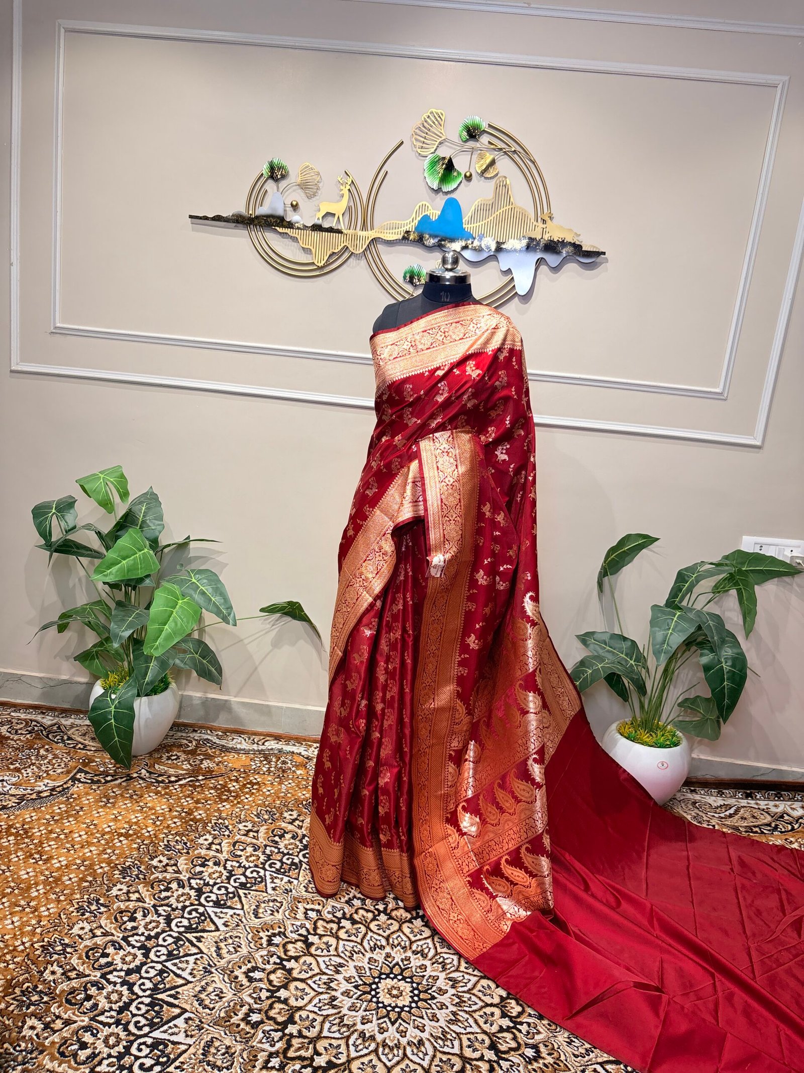 Royal Wine Red Banarasi Silk Saree - Image 2