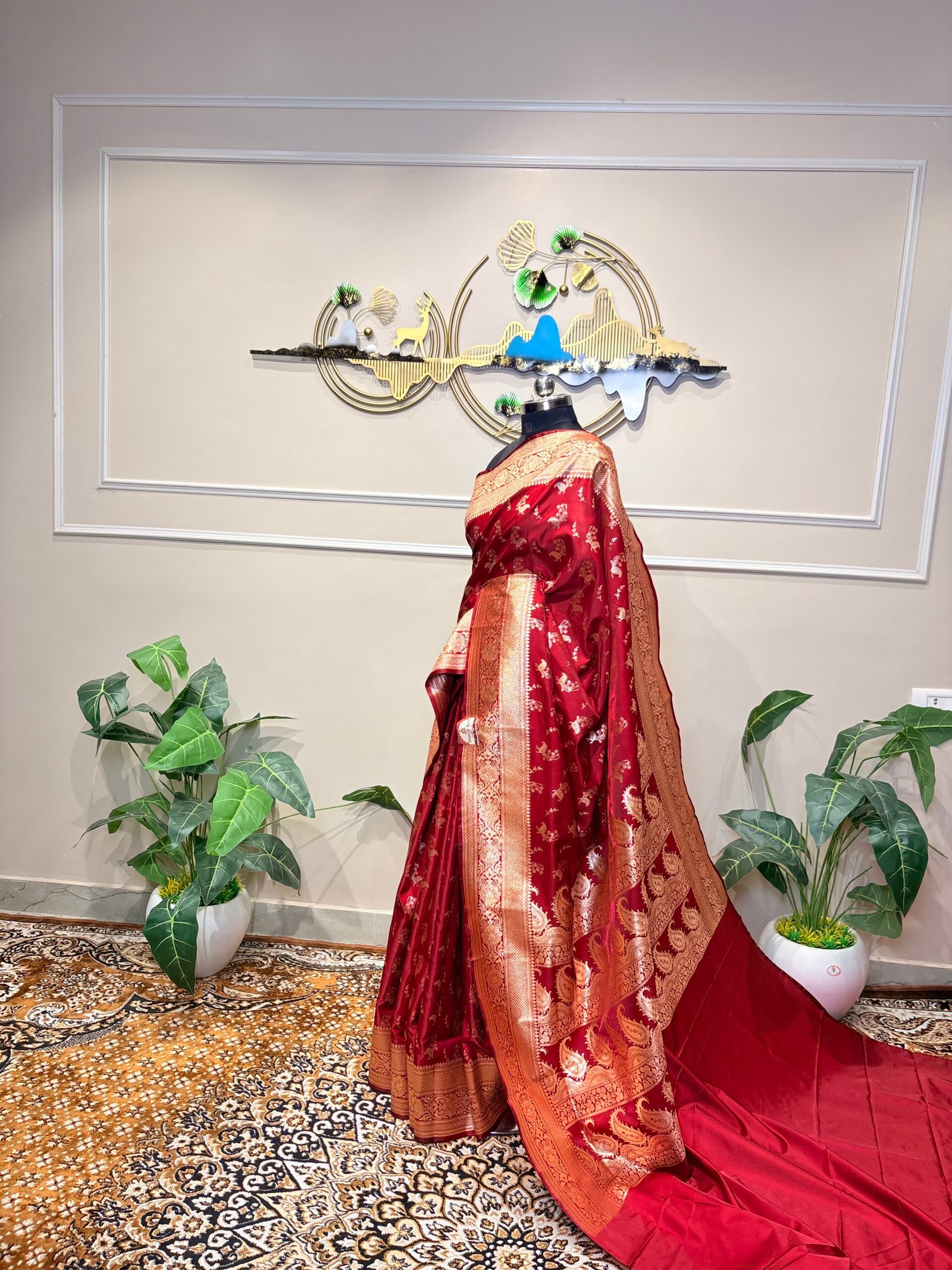 Royal Wine Red Banarasi Silk Saree - Image 3