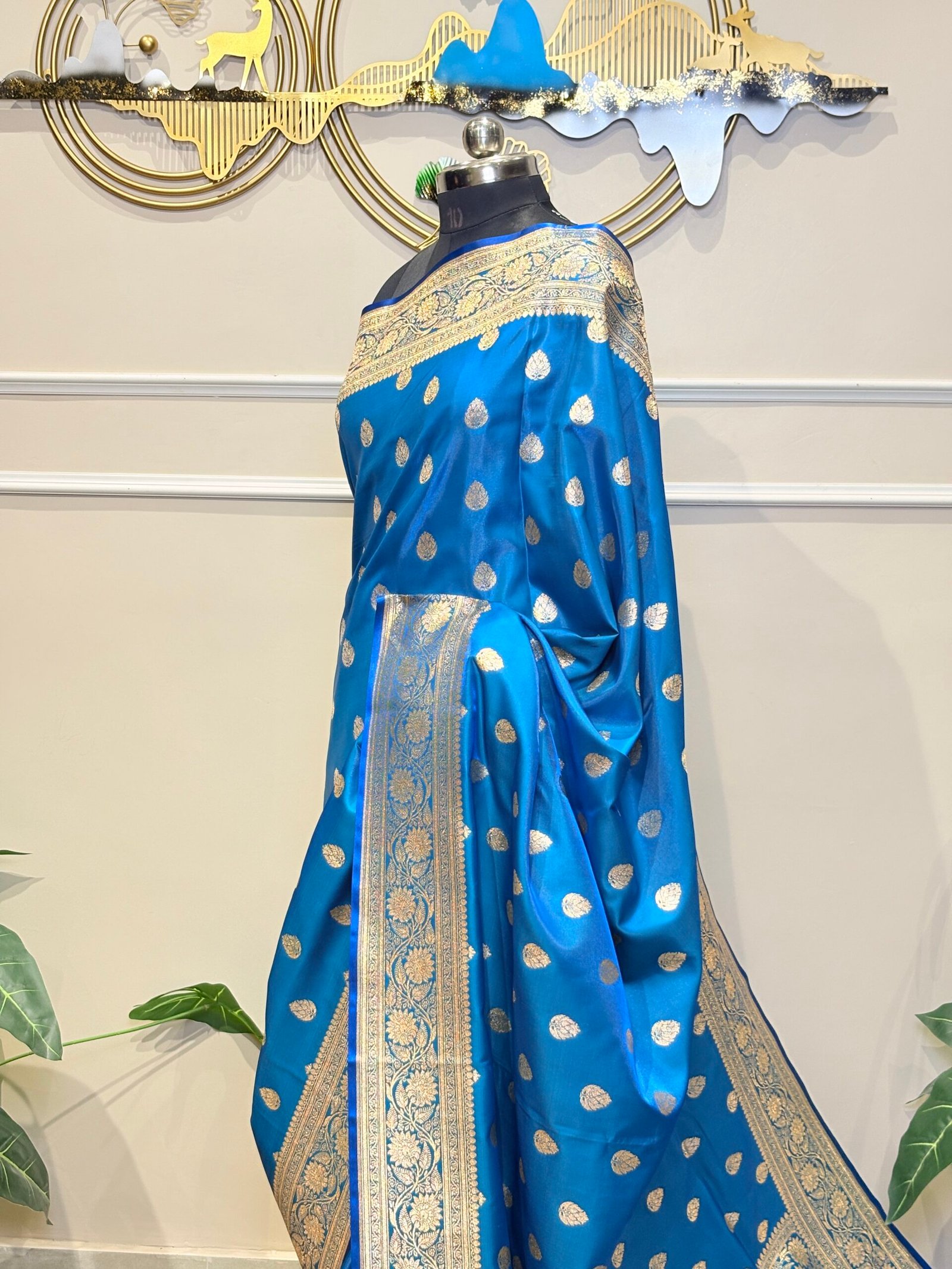 Royal Azure Blue Banarasi Silk Saree - Image 3