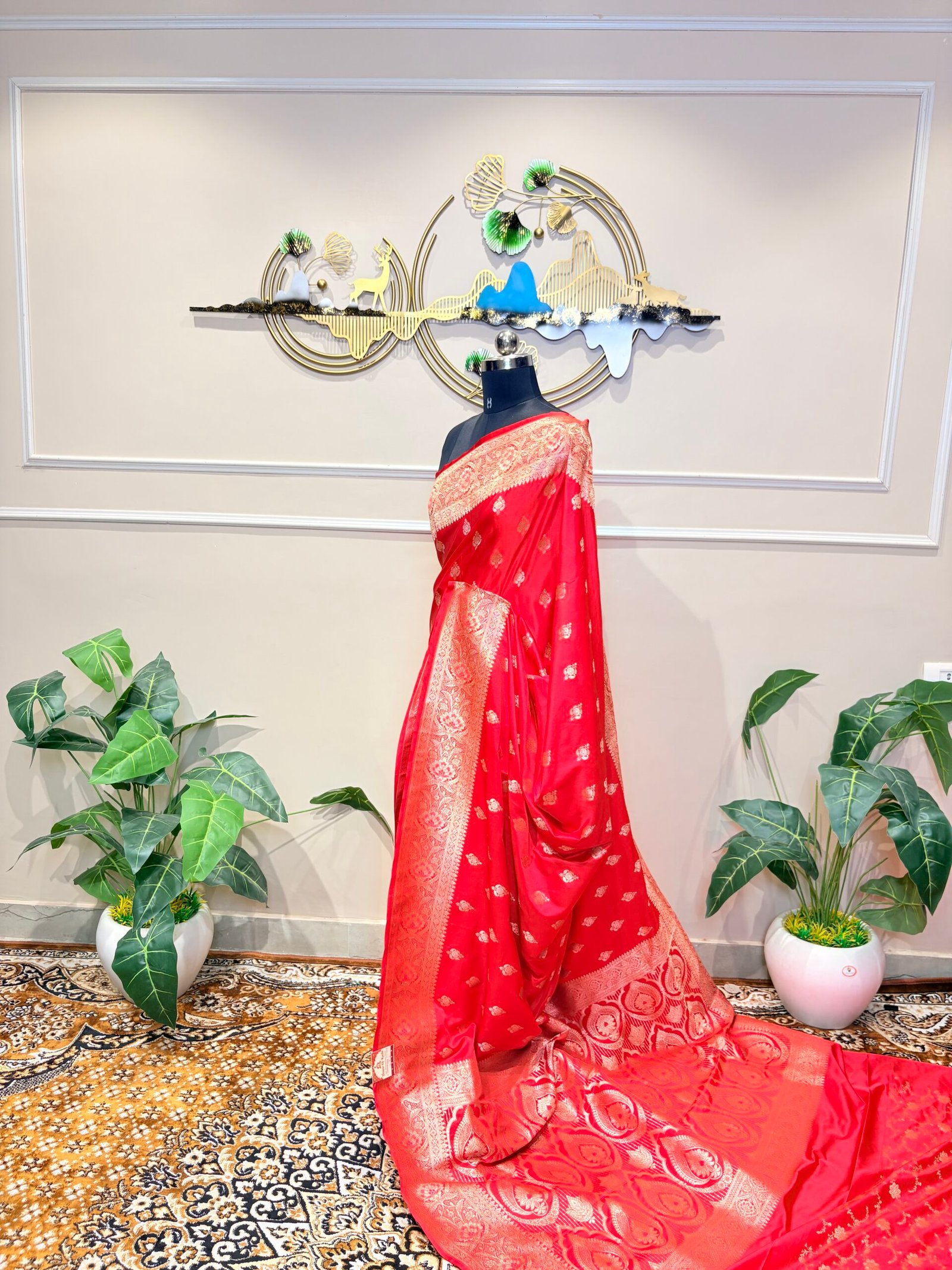 Red Banarasi Silk Saree with Rich Gold Zari Weaving - Image 3