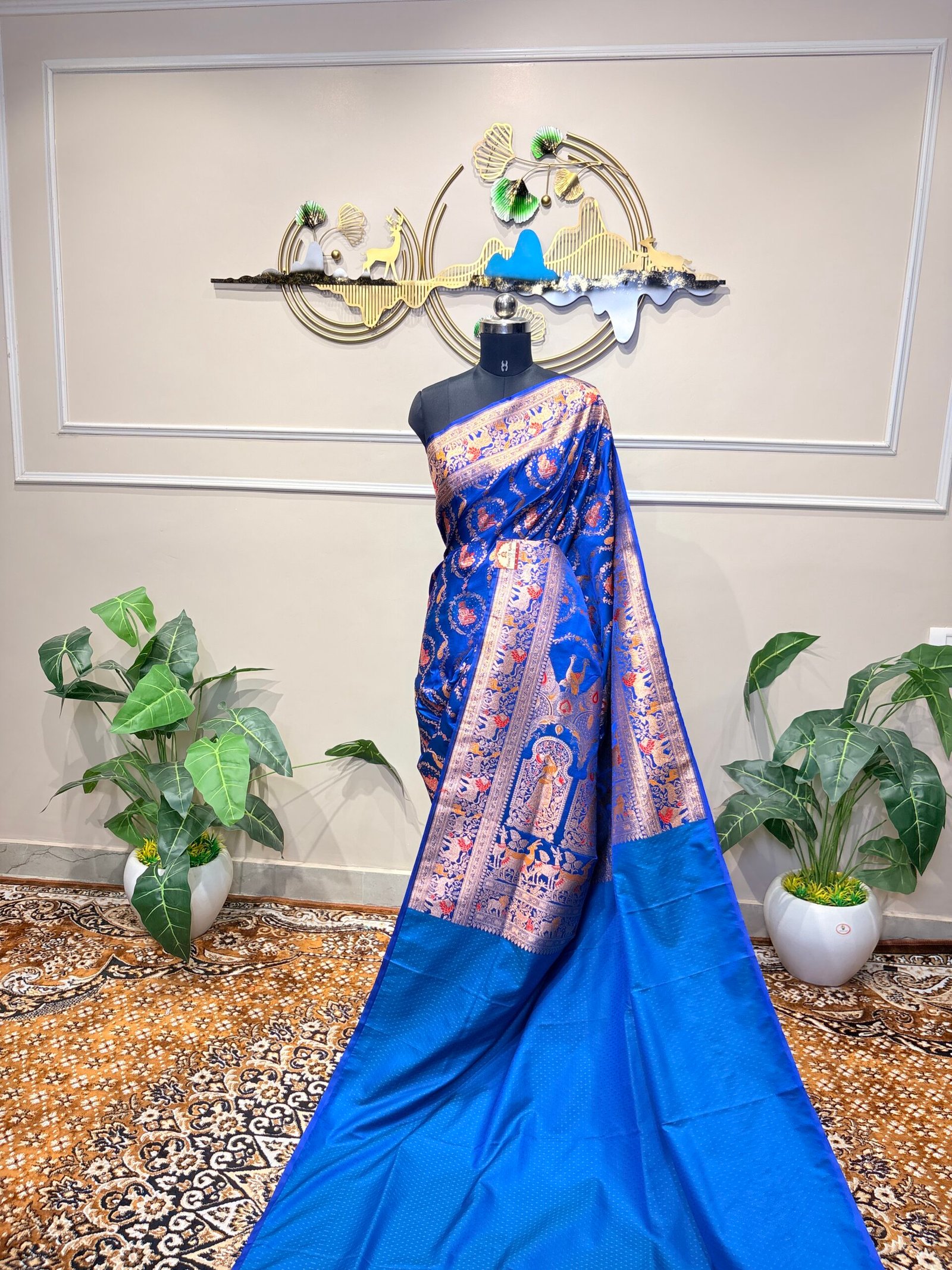 Banarasi Katan Silk Meenakari Saree with Silver Zari & Shikargah Weaving - Image 4