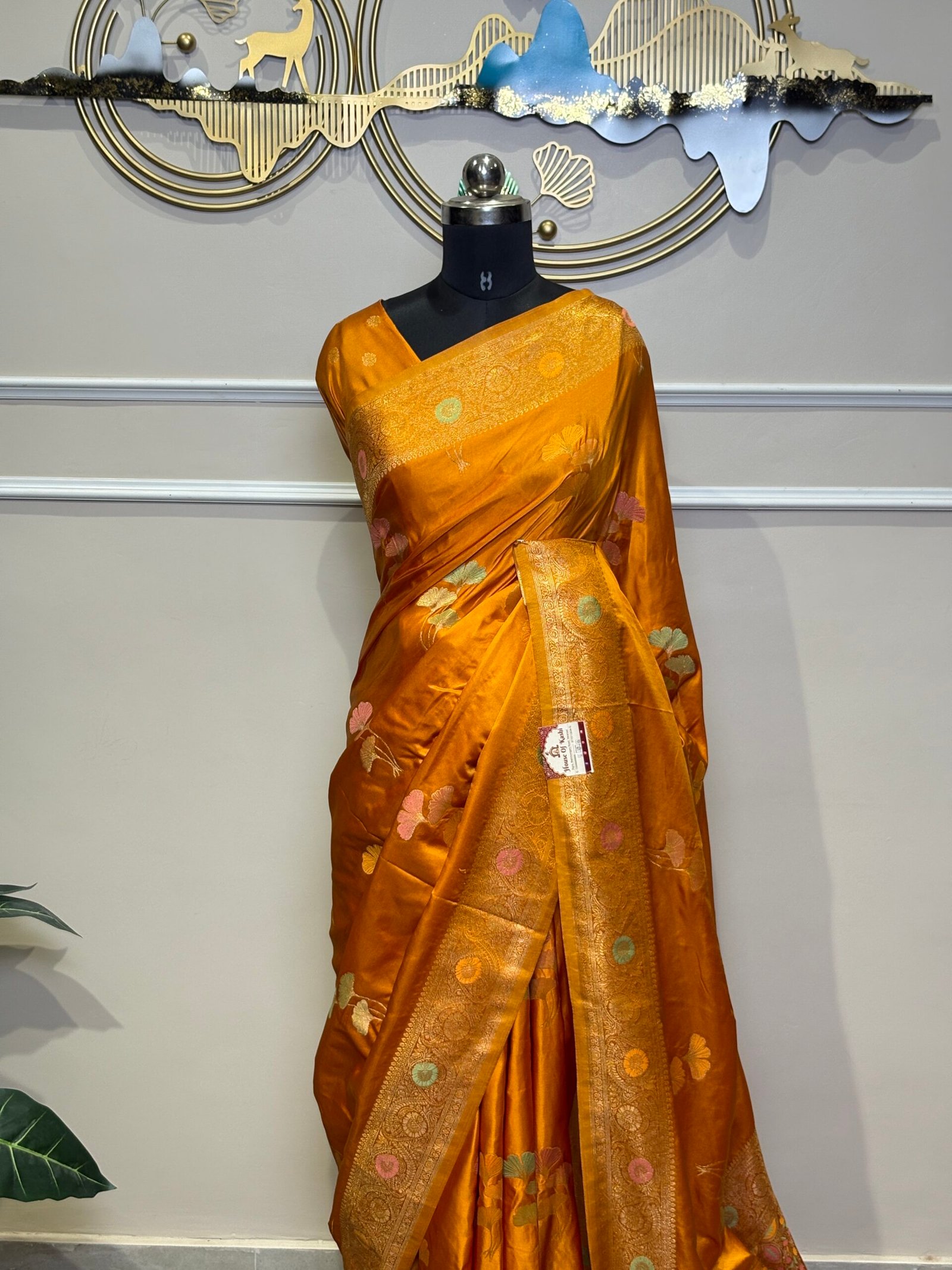 Mushroo Satin Banarasi Saree – Antique Golden Mustard - Image 5