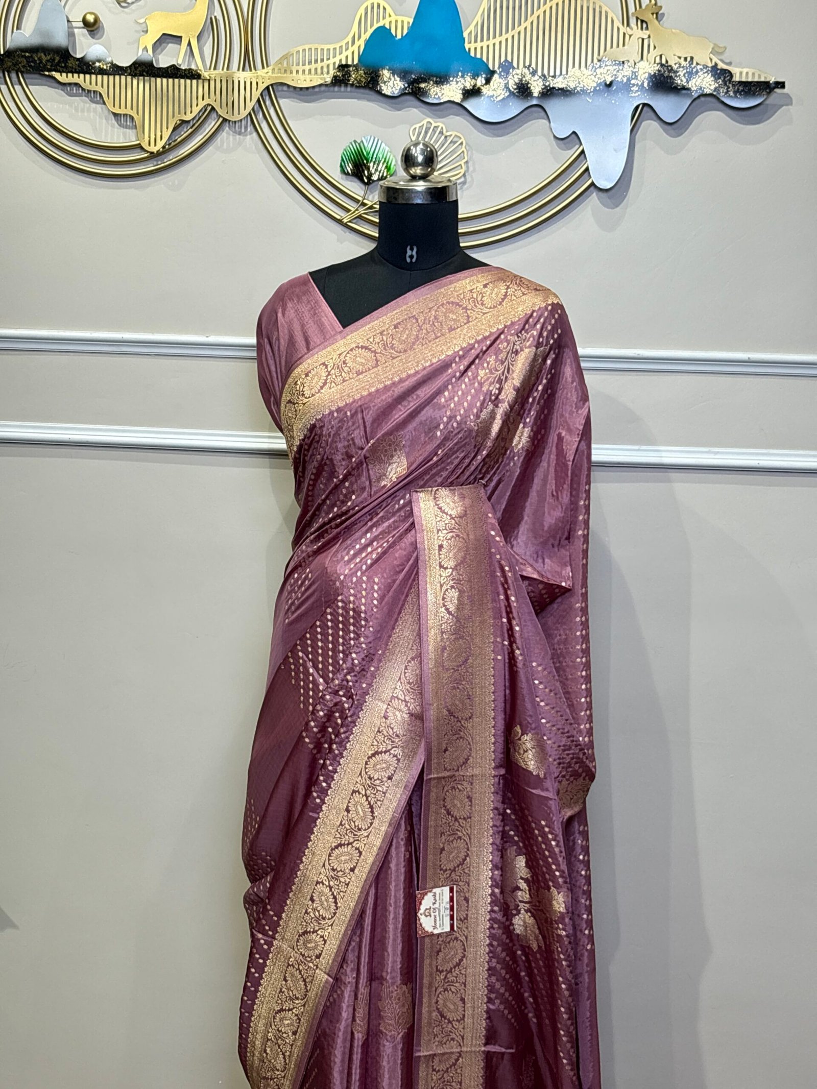 Viscose Banarasi Saree – Dusty Mauve with Golden Zari - Image 3