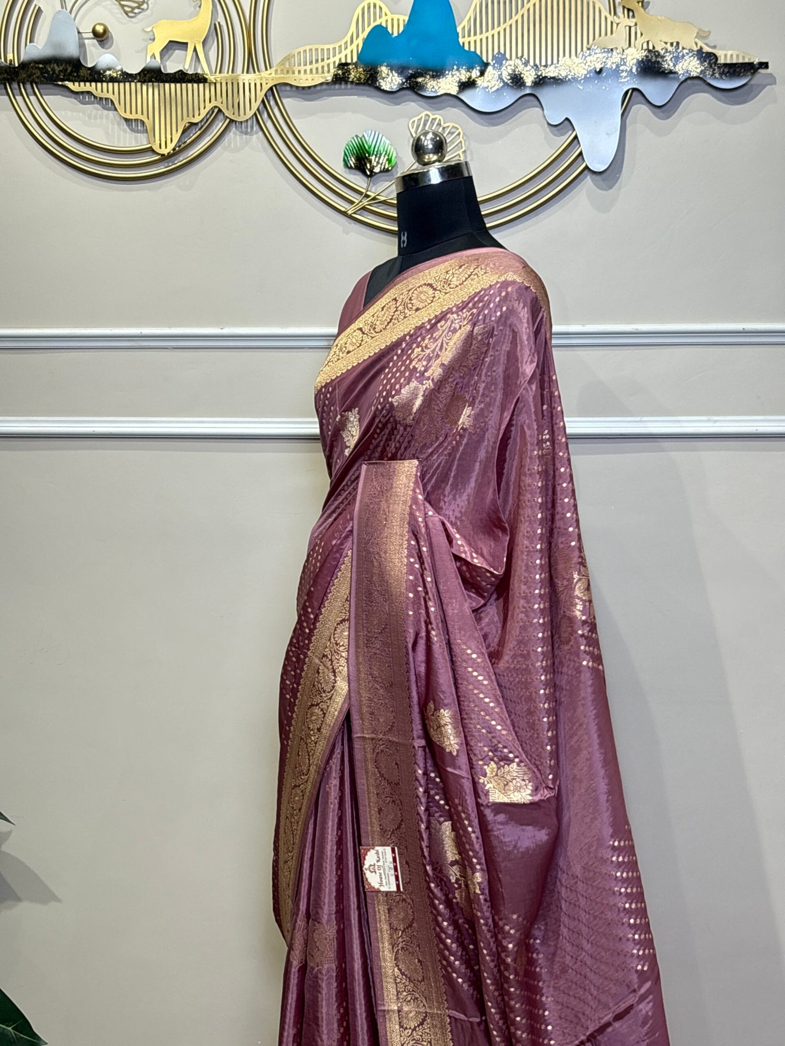 Viscose Banarasi Saree – Dusty Mauve with Golden Zari - Image 6