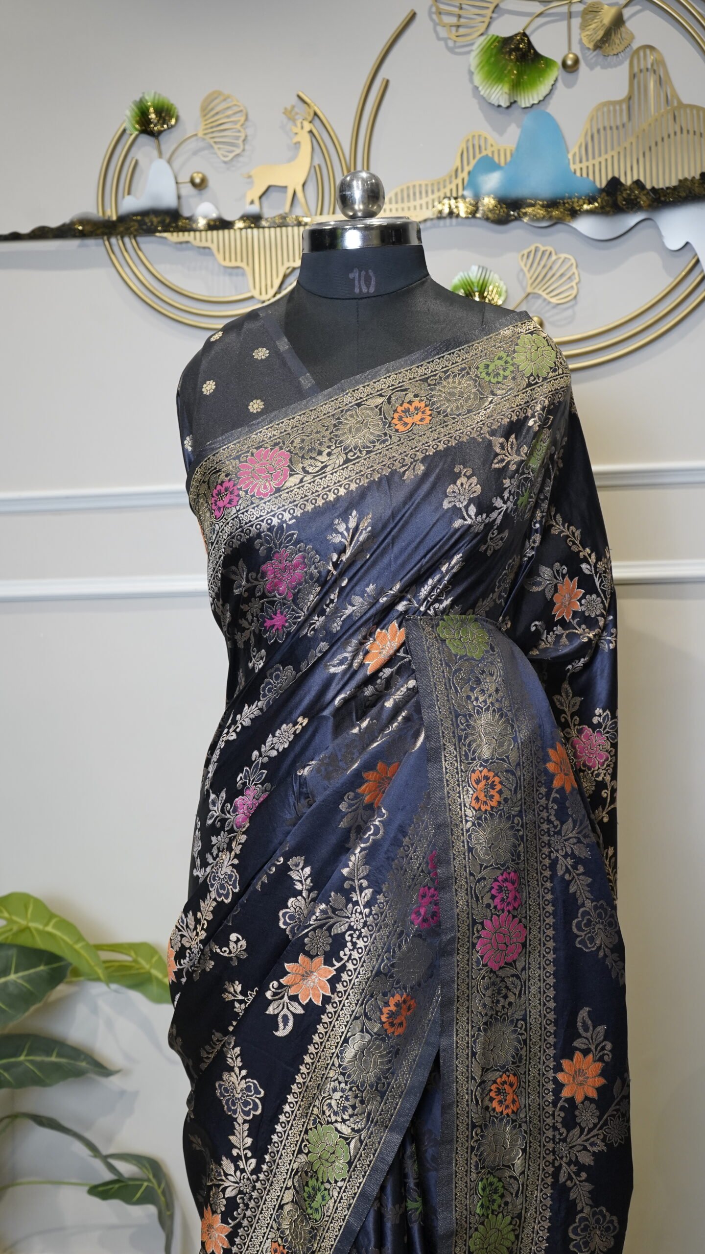 Black Banarasi Saree with Multicolor Floral Zari Weaving - Image 5