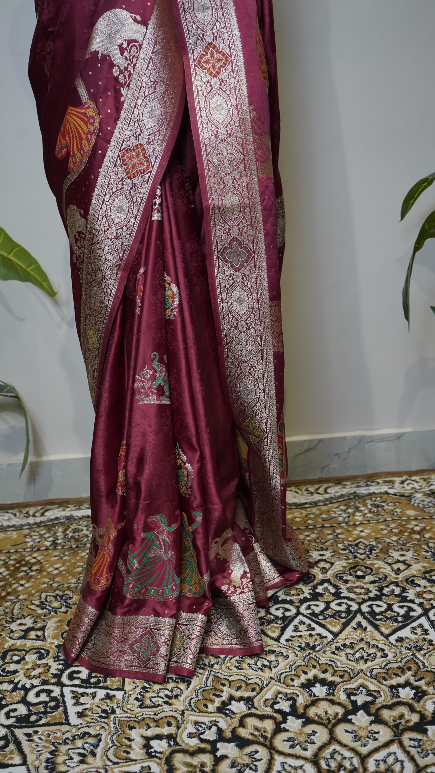 Dark Red Banarasi Saree with Golden Zari Weaving & Traditional Woven Border - Image 4