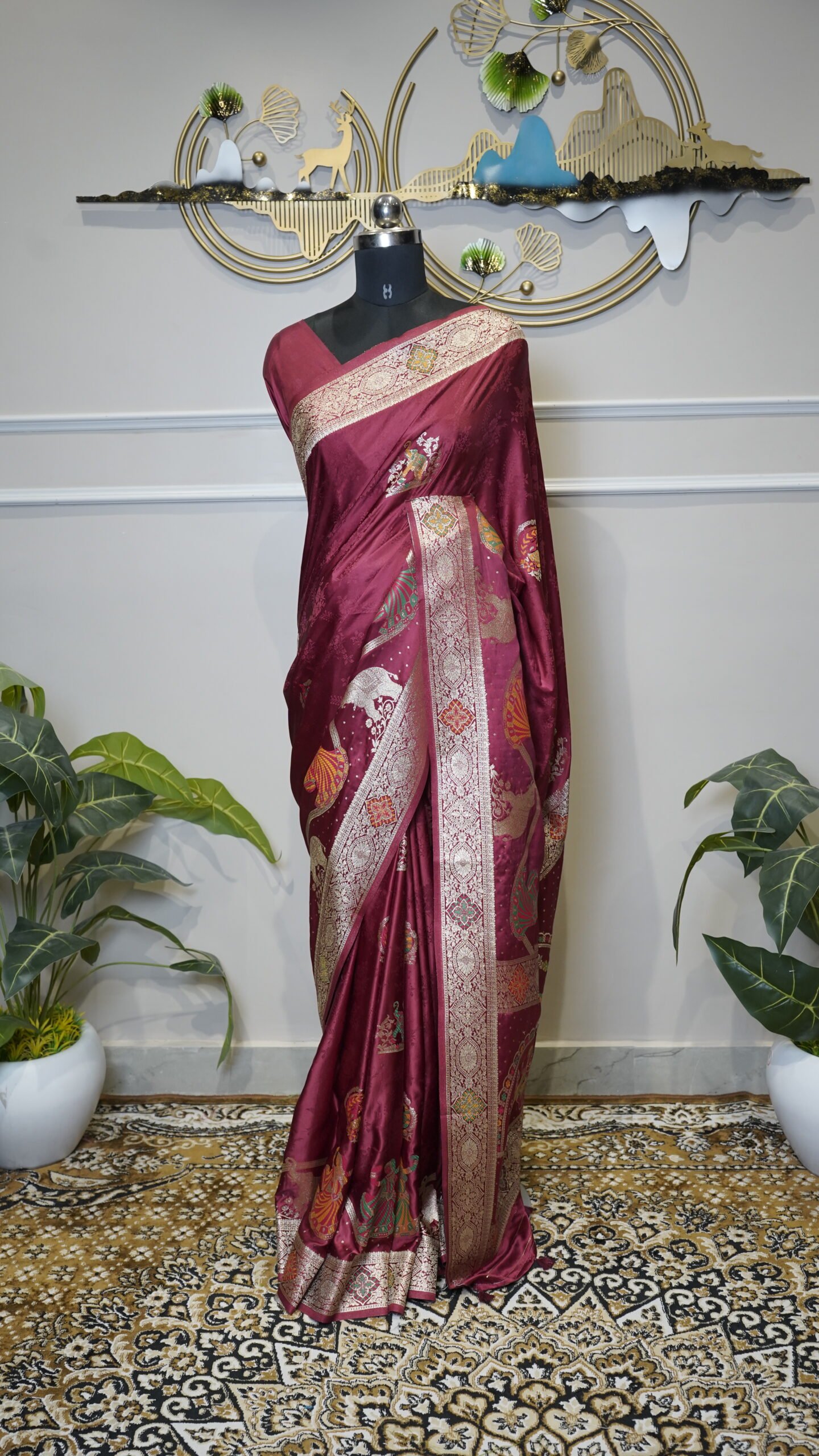 Dark Red Banarasi Saree with Golden Zari Weaving & Traditional Woven Border - Image 7