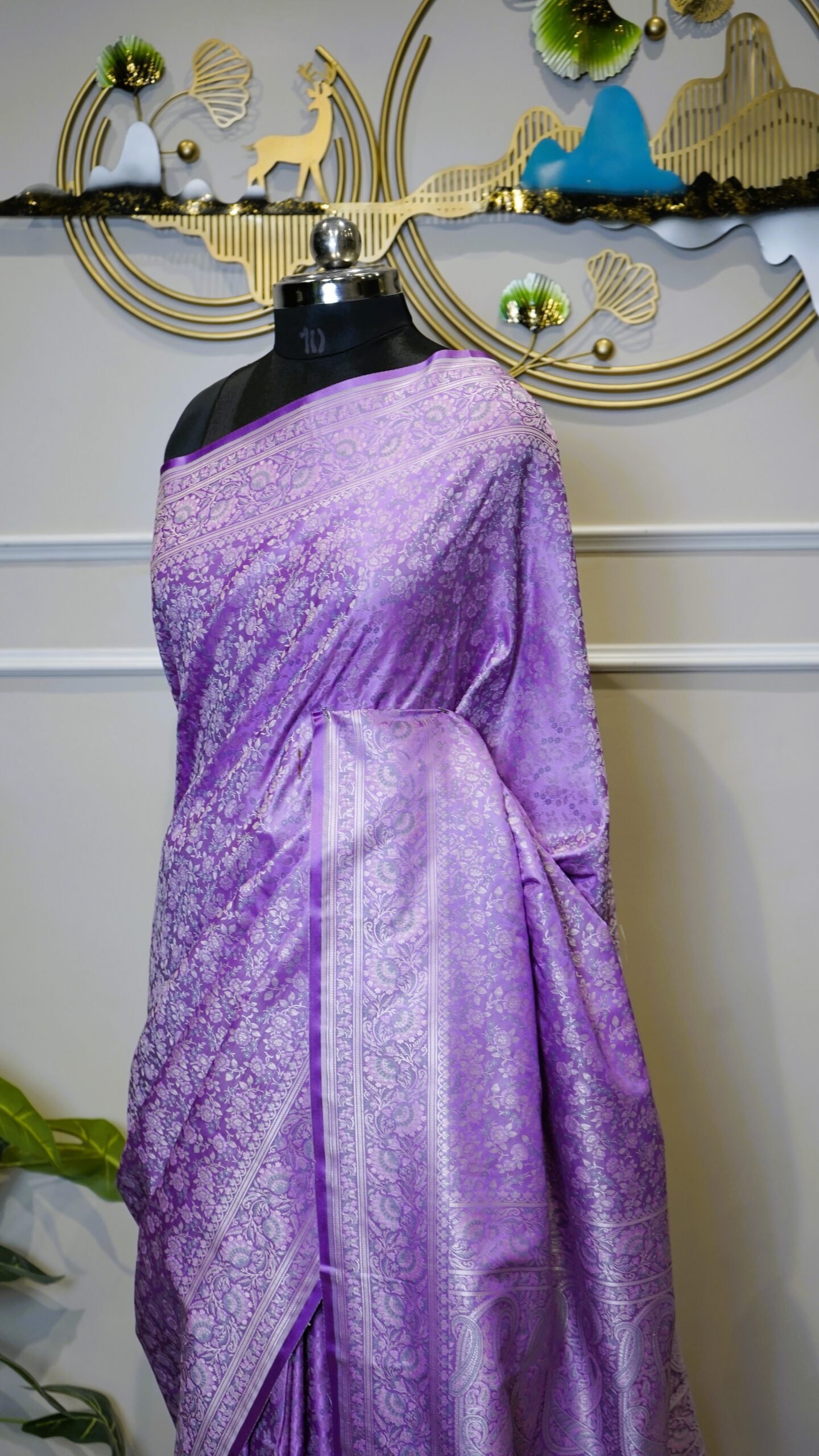 Pure Banarasi Lavender Saree with Silver Zari Floral Weaving - Image 6