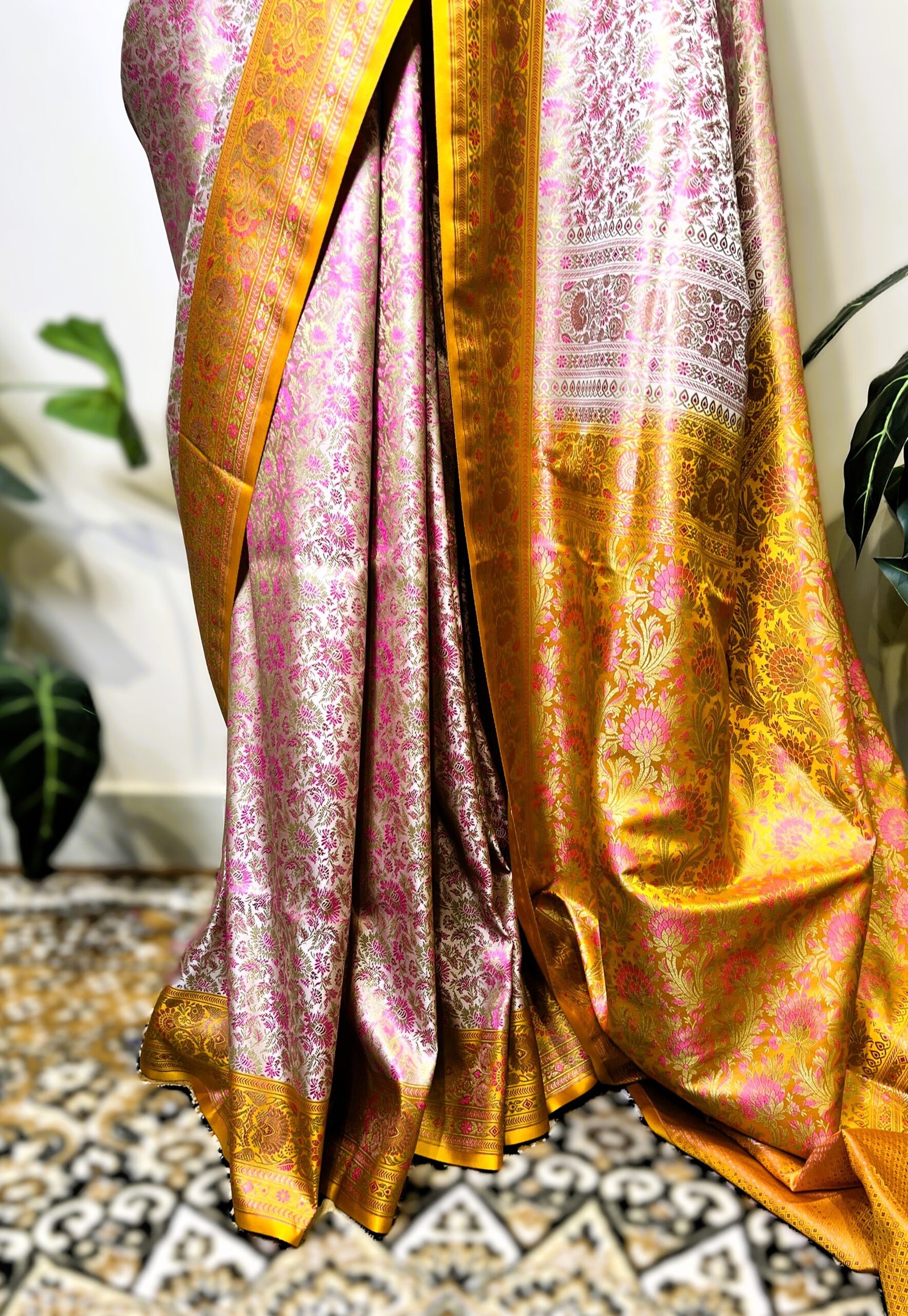 Pure Banarasi Pink Floral Saree with Golden Yellow Border - Image 7