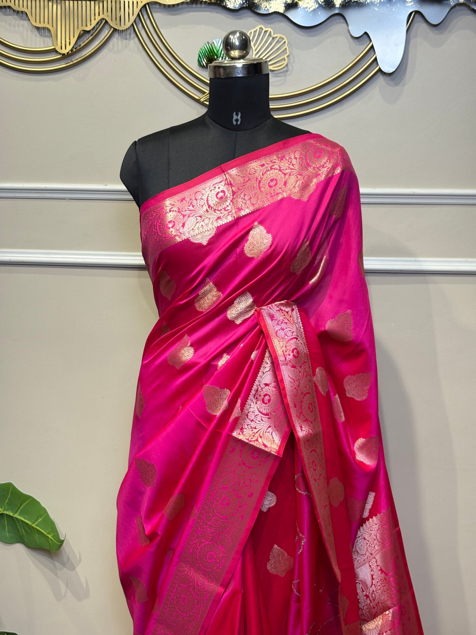 Pink Banarasi Mushroo Satin Saree with Golden Zari Weaving - Image 3