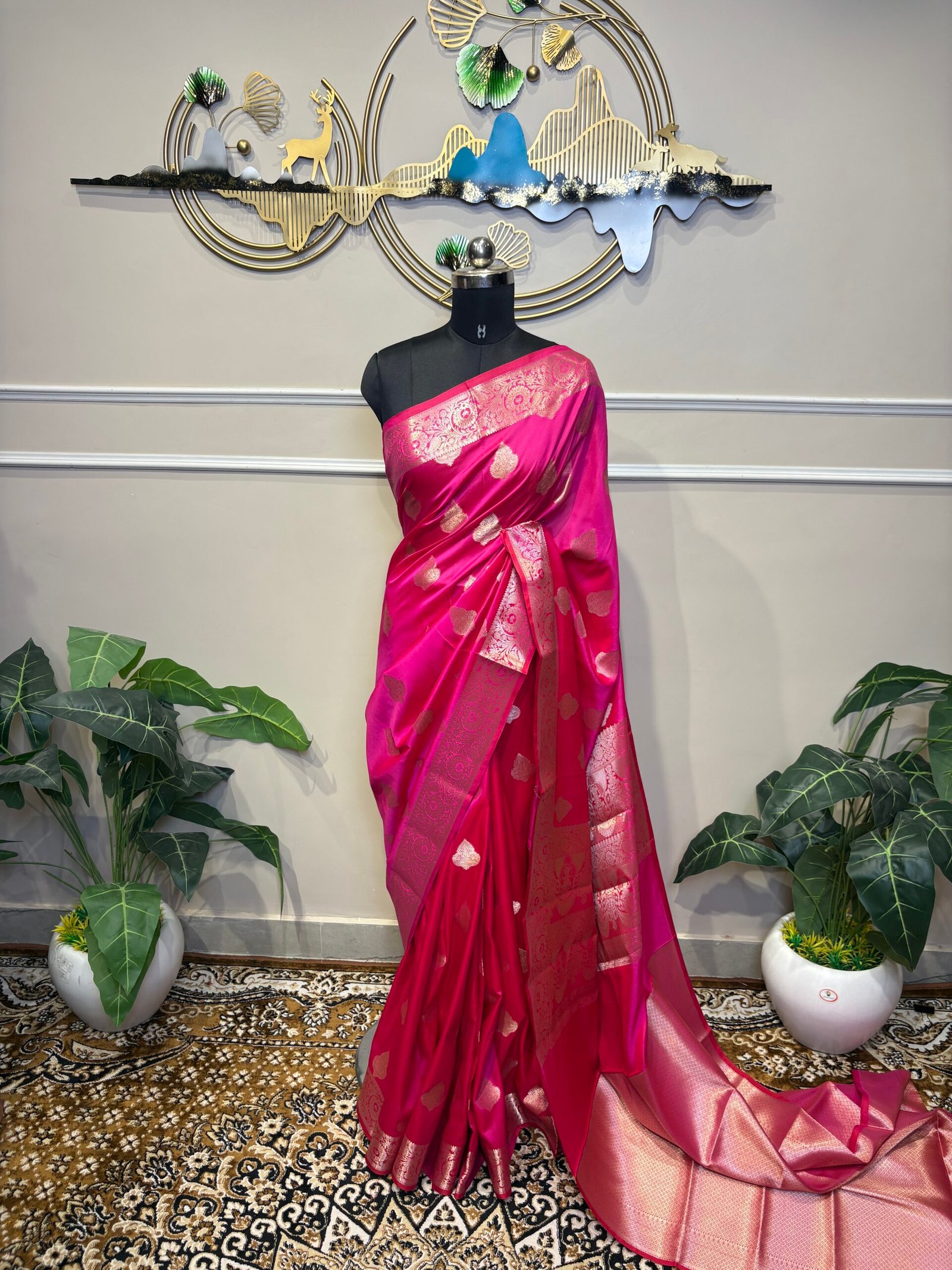 Pink Banarasi Mushroo Satin Saree with Golden Zari Weaving - Image 2