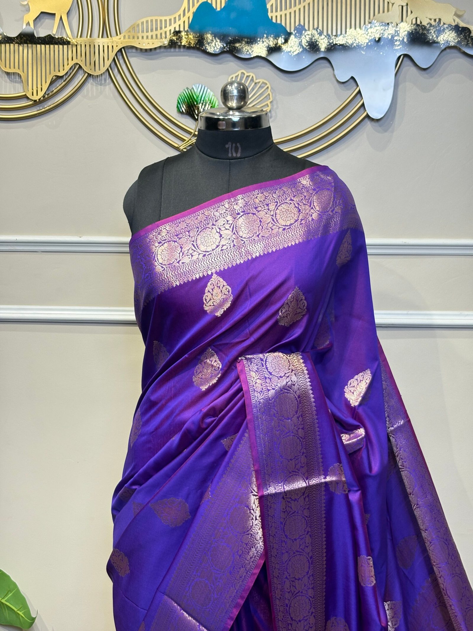 Royal Purple Saree with Silver Zari Woven Border - Image 5