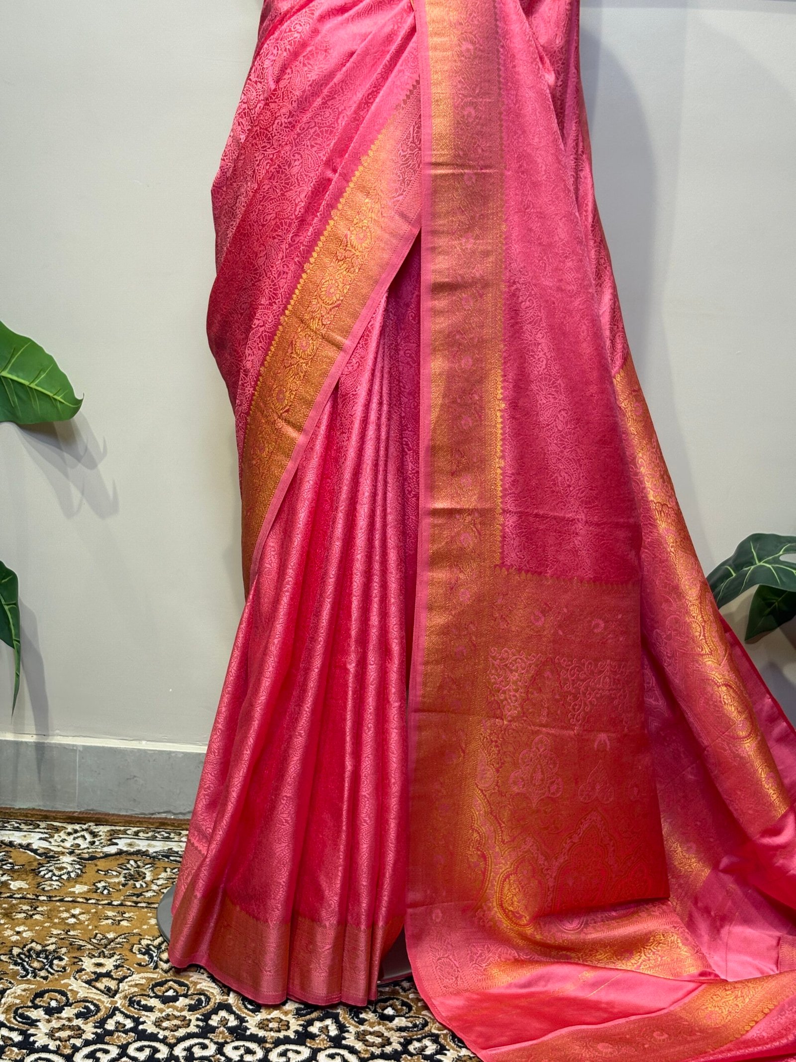 Pink Banarasi Saree with Rich Golden Zari Weaving - Image 4