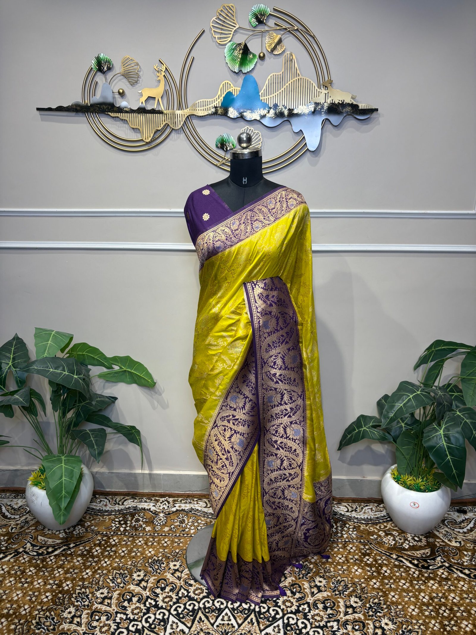 Lime Green & Royal Purple Dual Tone Saree with Silver Zari Woven Border - Image 2