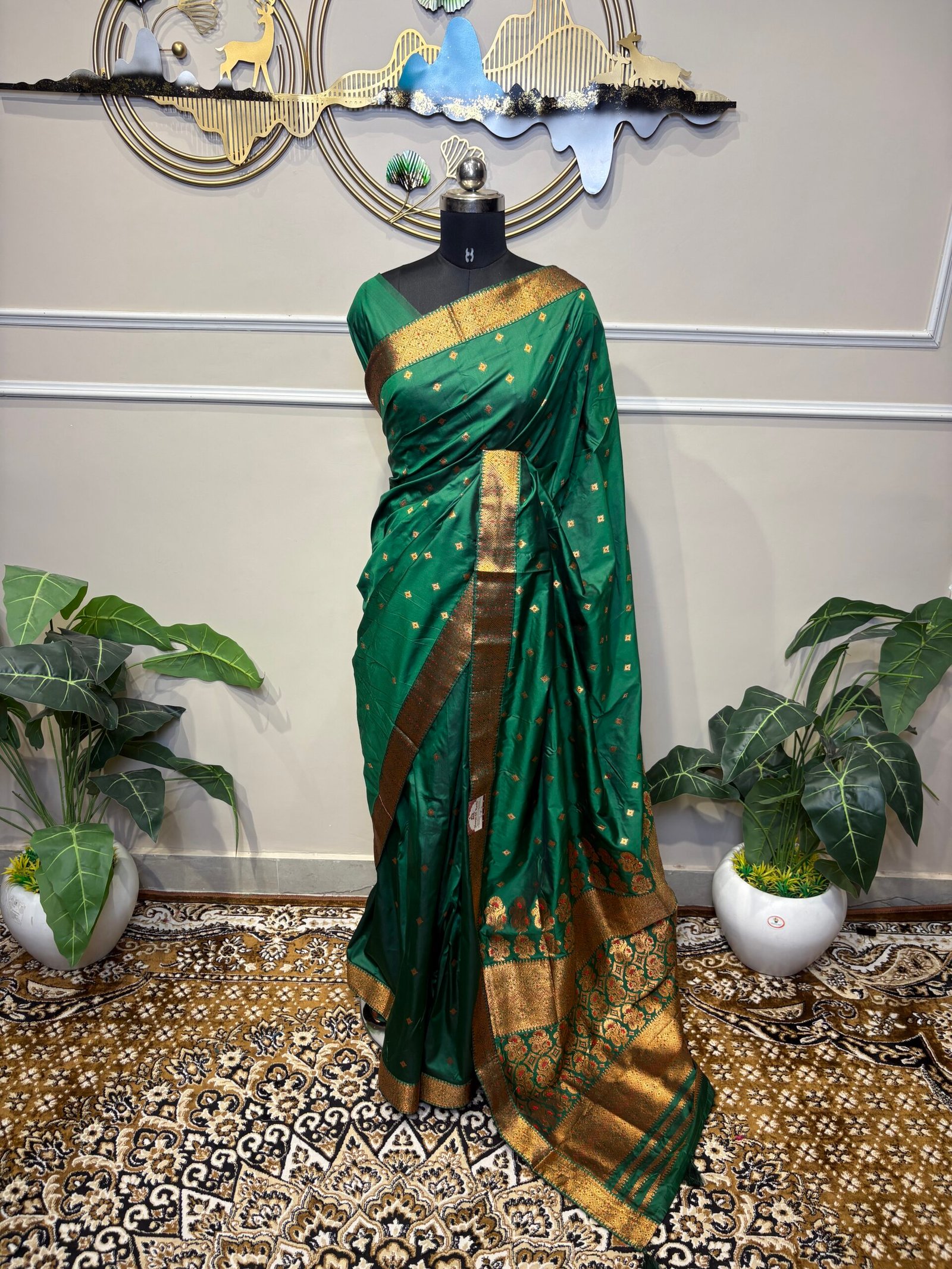 Emerald Green Banarasi Silk Saree with Zari Buti - Image 3