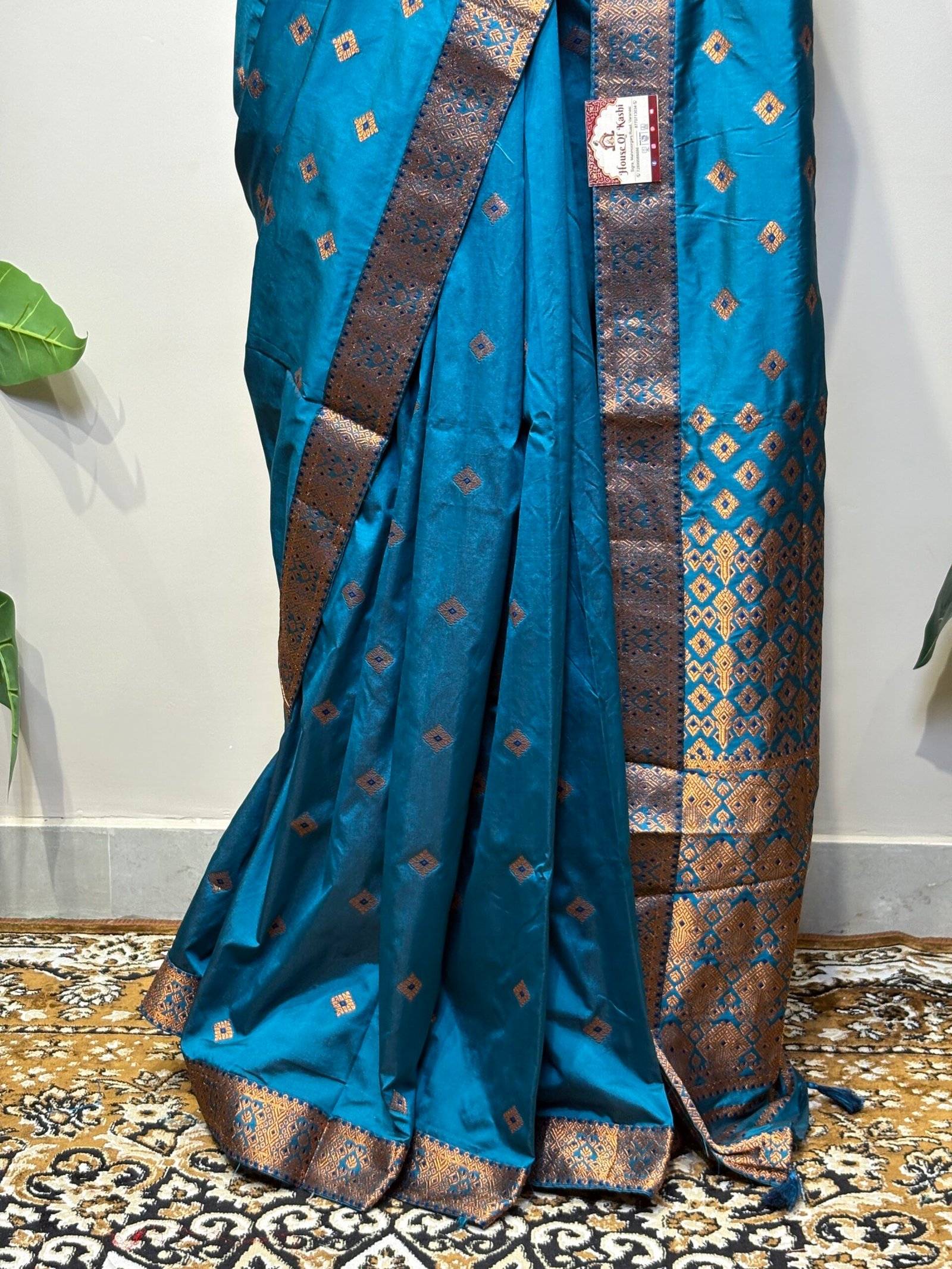 Teal Blue Banarasi Silk Saree with Zari Buti - Image 5