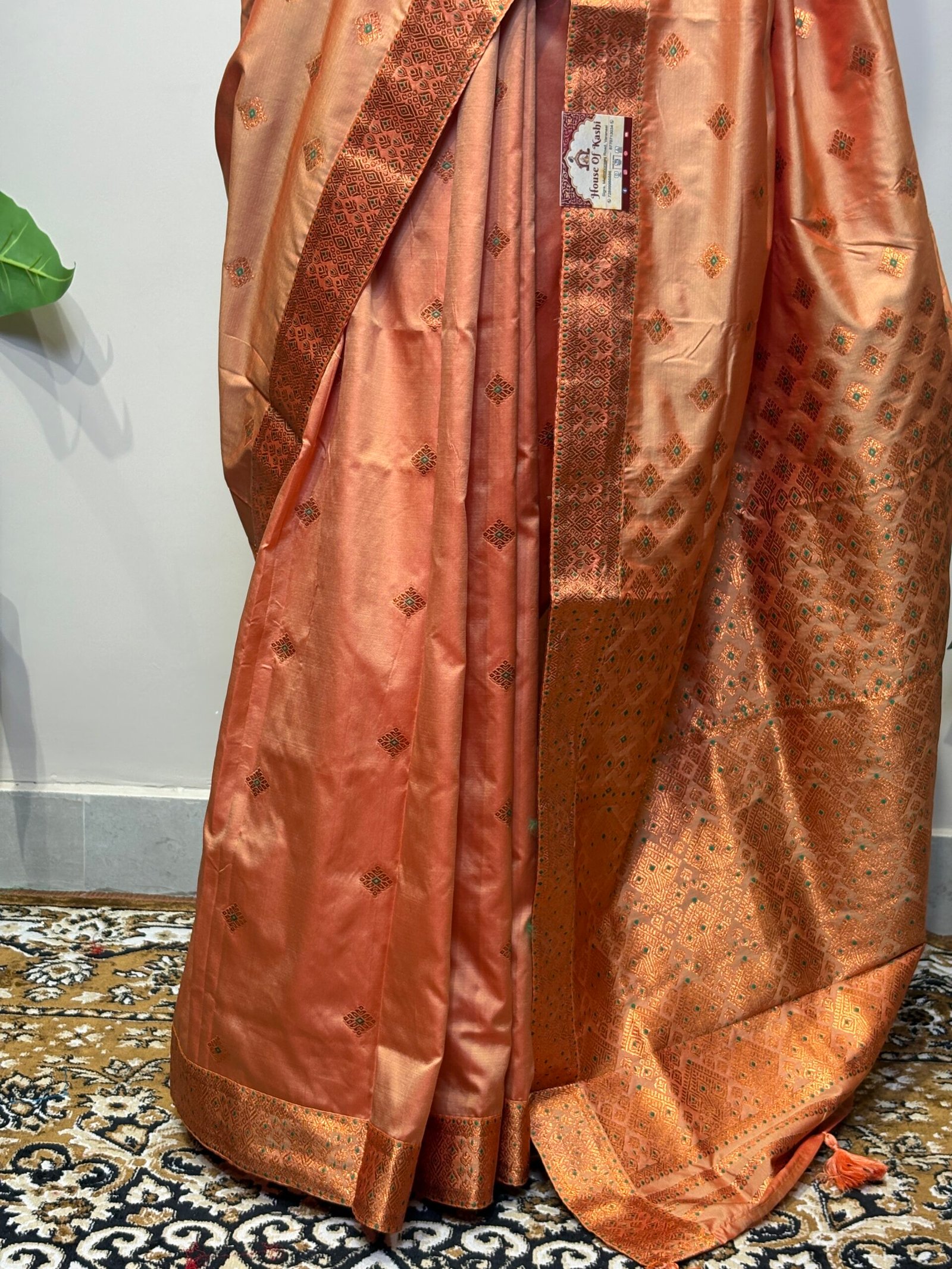 Peach Gold Banarasi Silk Saree with Zari Buti - Image 4