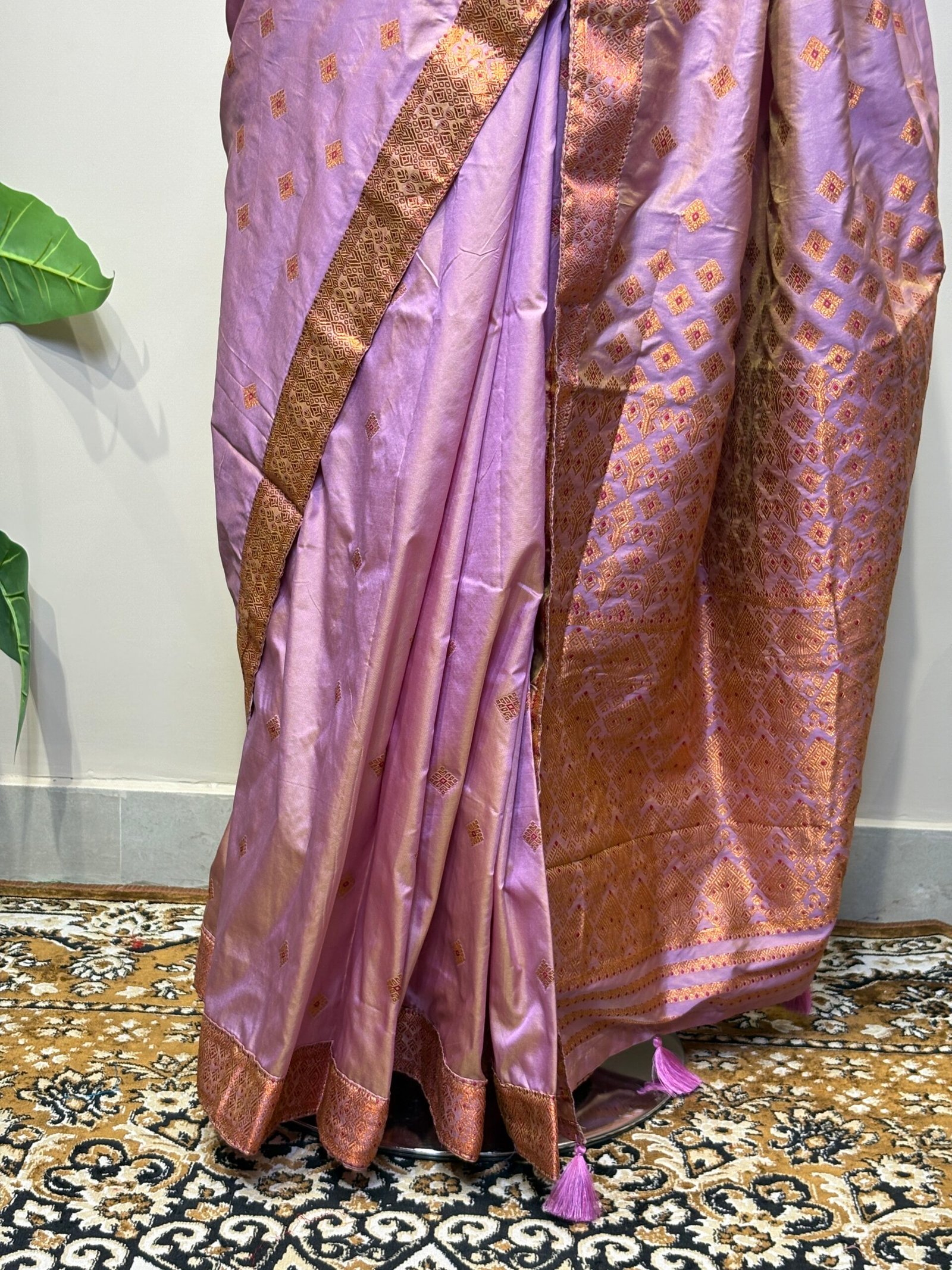 Lavender Banarasi Saree with Zari Butti - Image 4