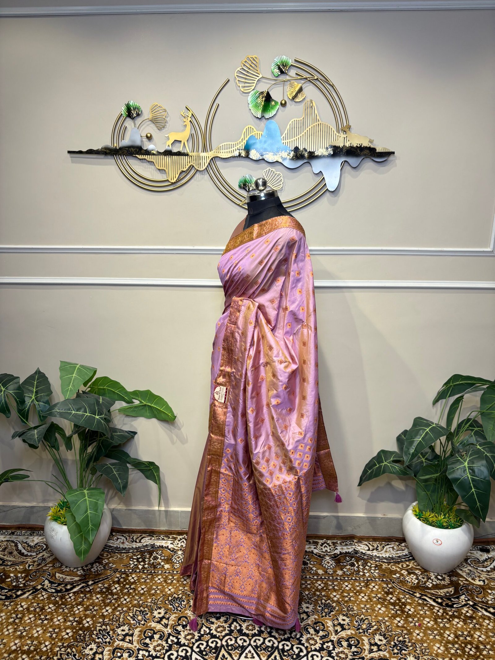 Lavender Banarasi Saree with Zari Butti - Image 3