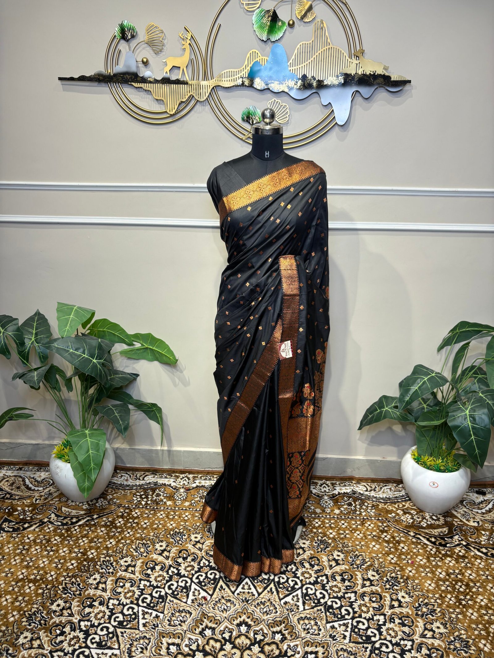 Black Banarasi Saree - Image 5