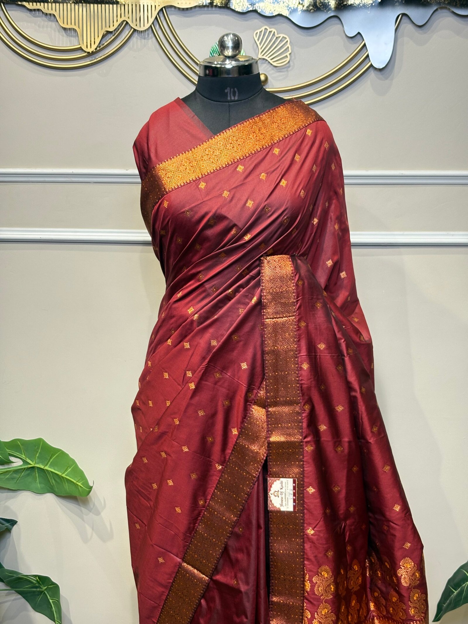 Maroon Banarasi Saree - Image 3