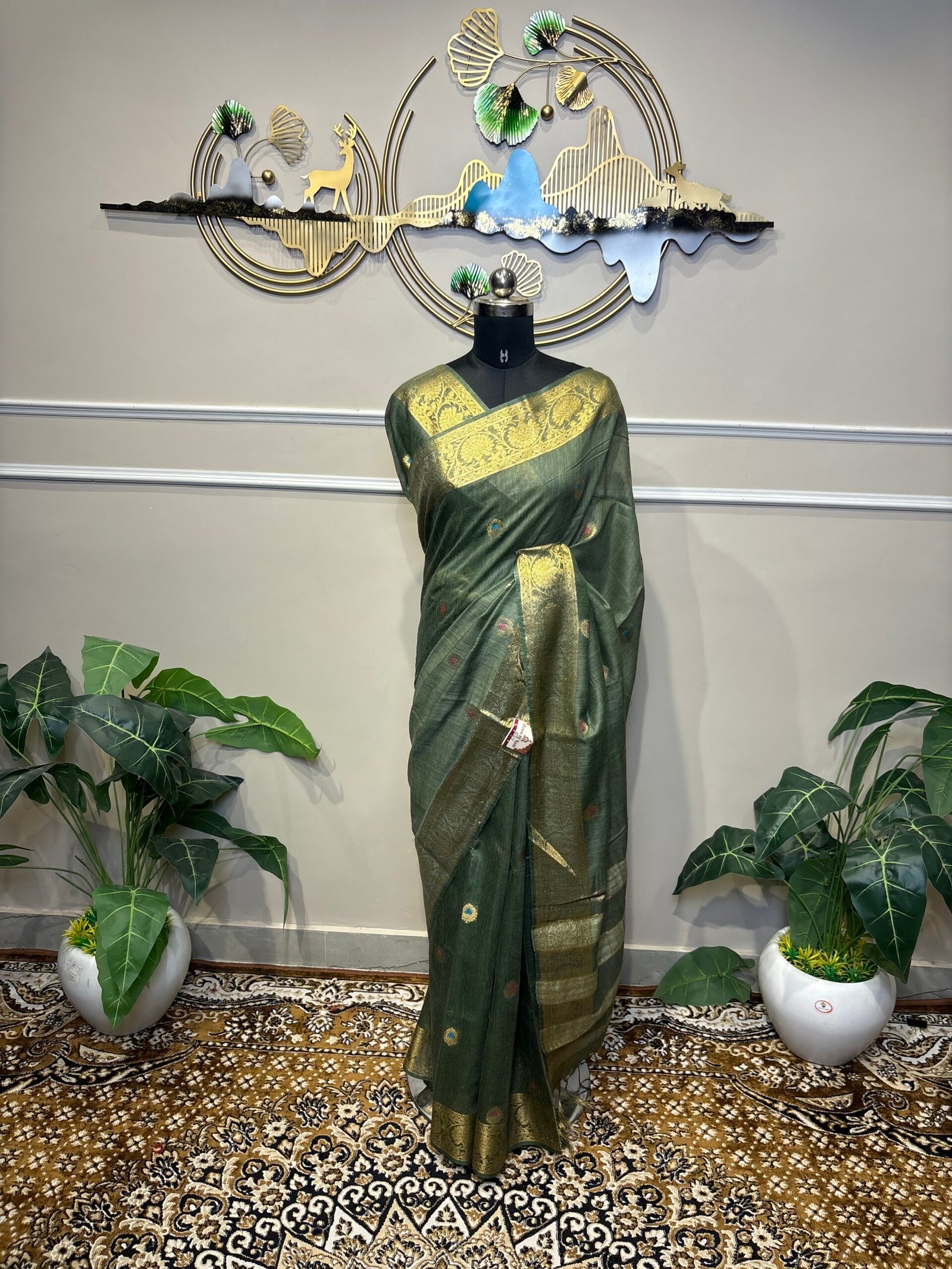 Forest Green Zari Royale Banarasi Saree - Image 2