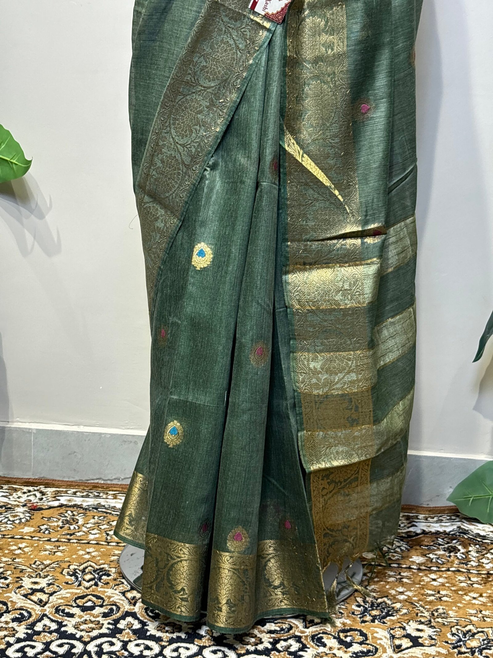 Forest Green Zari Royale Banarasi Saree - Image 4
