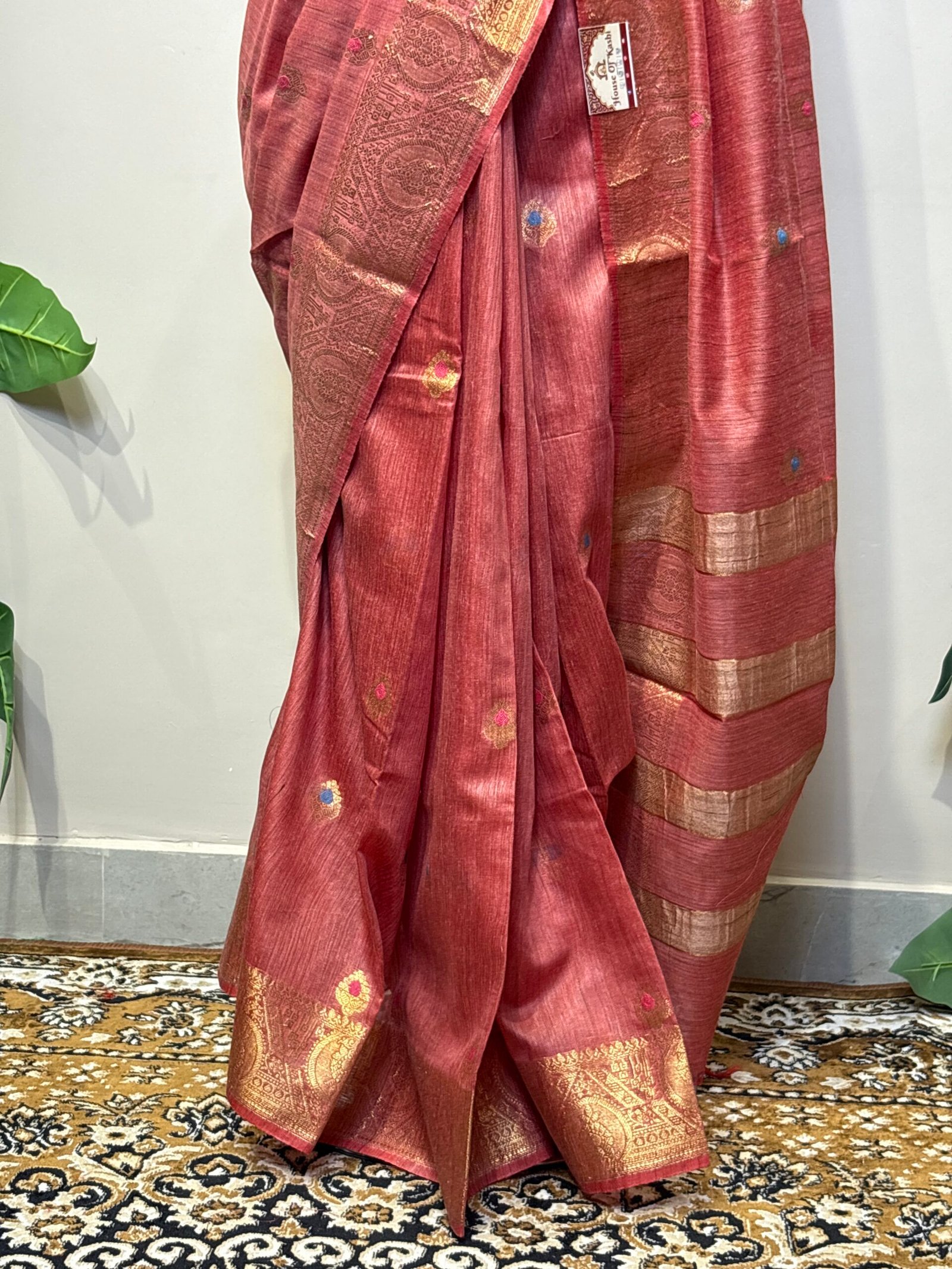 Rosewood Zari Grace Banarasi Saree - Image 6