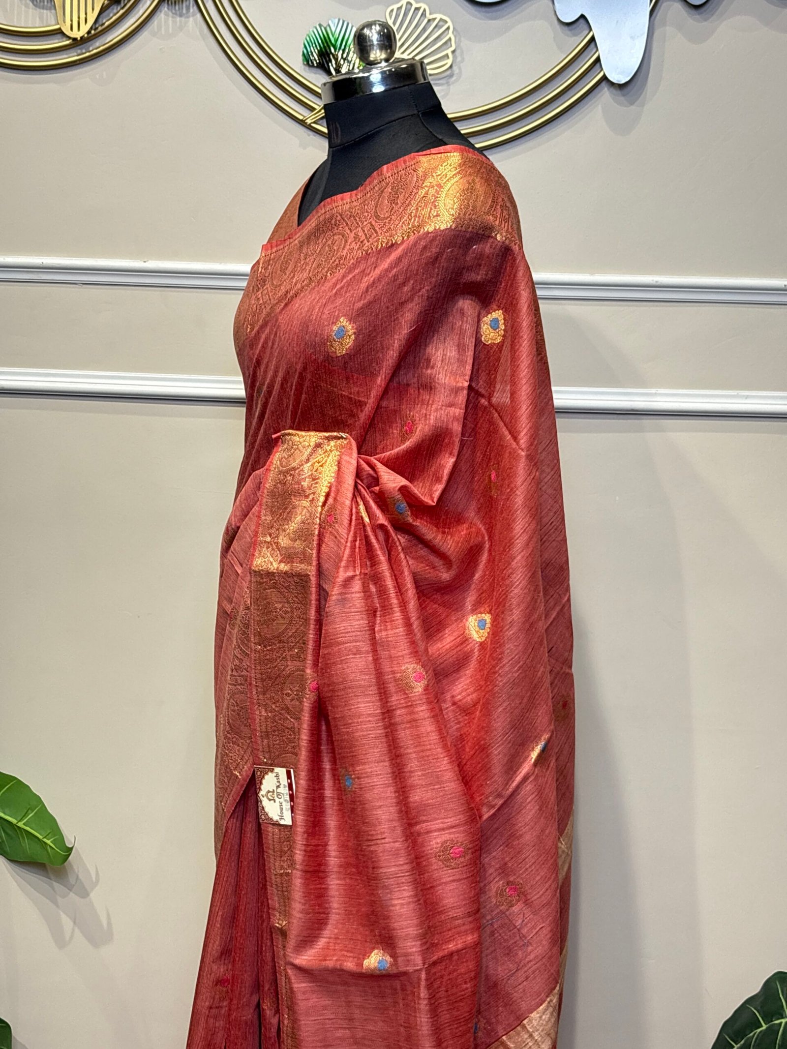 Rosewood Zari Grace Banarasi Saree - Image 5