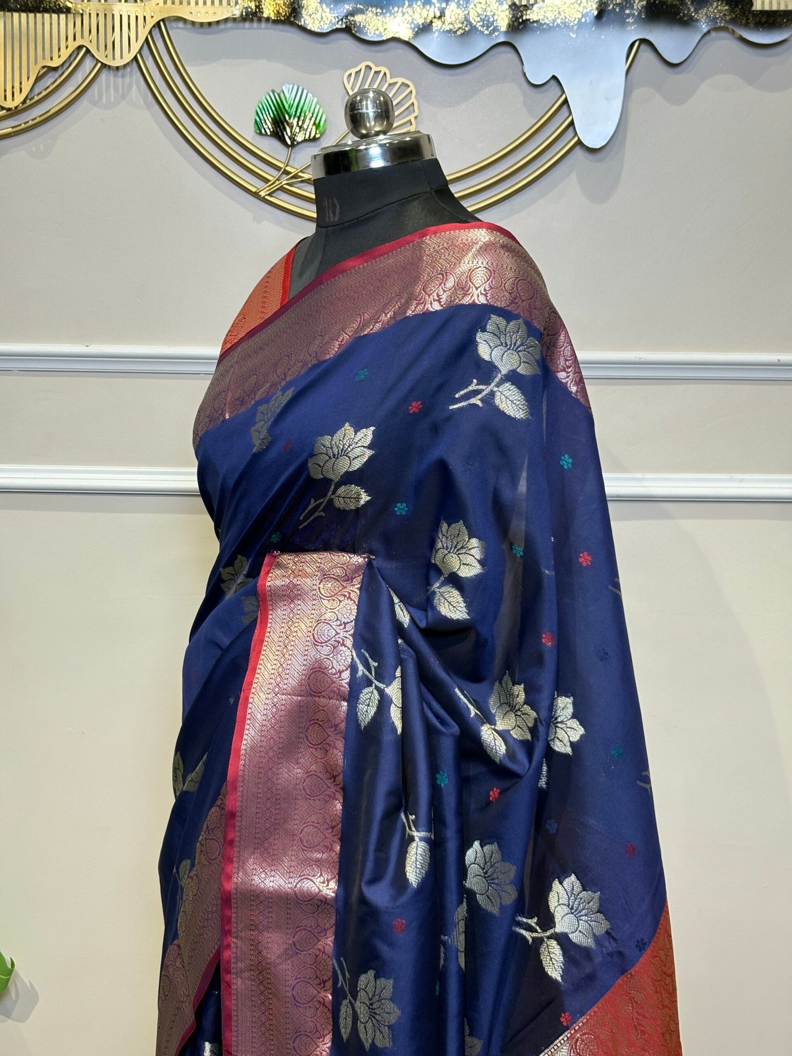 Royal Navy Blue Banarasi Silk Saree - Image 6