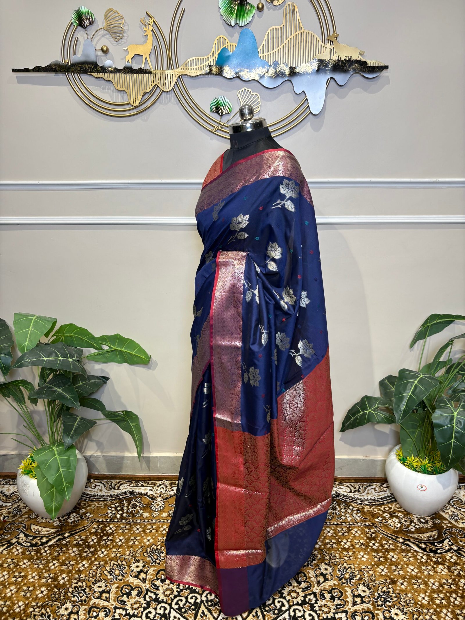 Royal Navy Blue Banarasi Silk Saree - Image 7