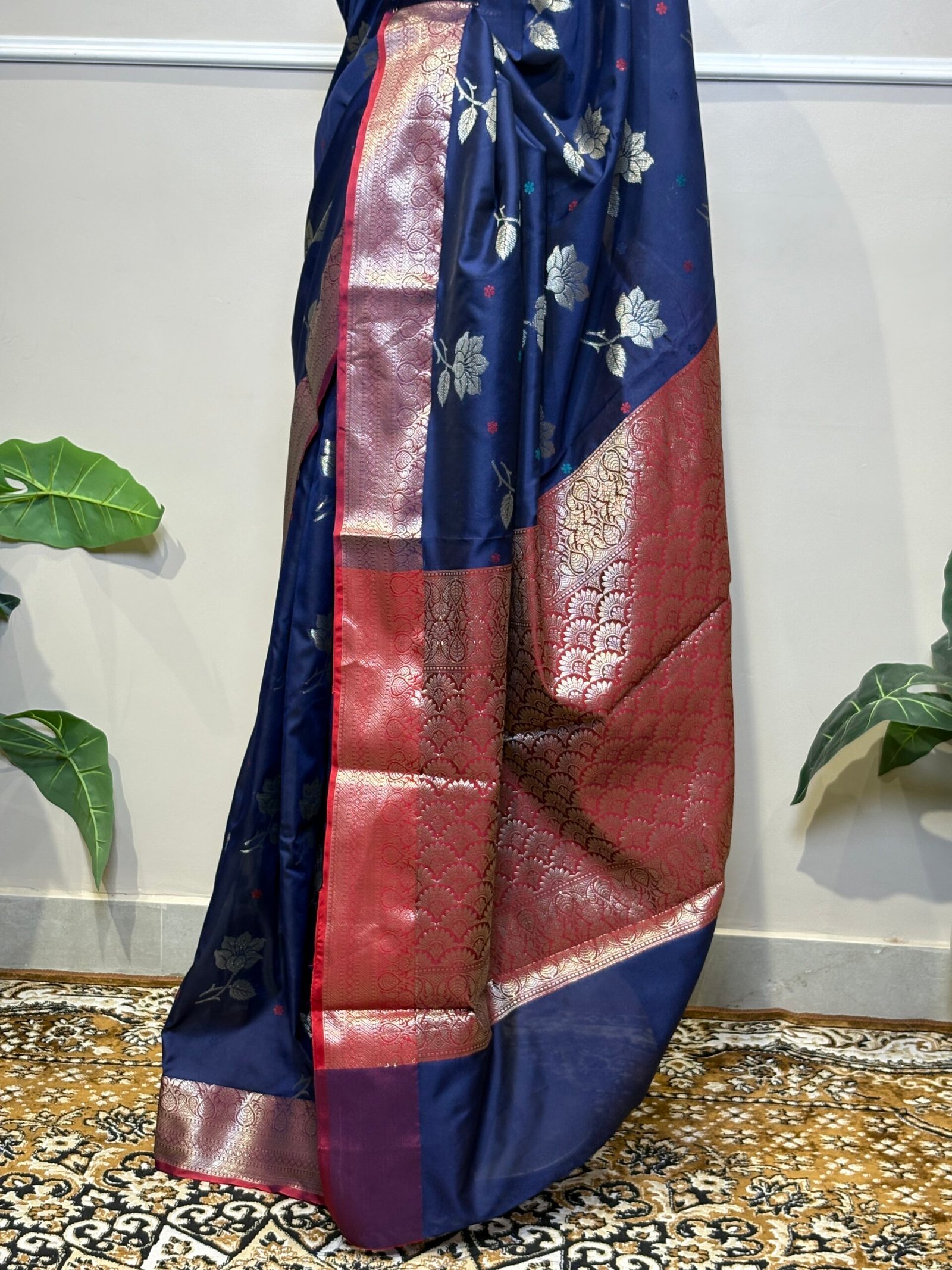Royal Navy Blue Banarasi Silk Saree - Image 8
