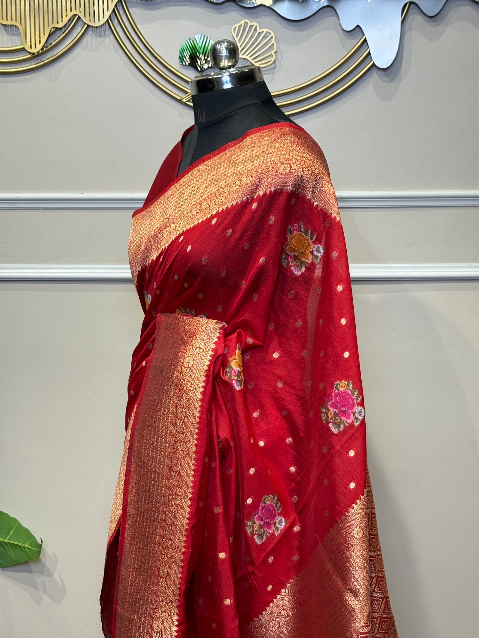 Red Banarasi Silk Saree with Meenakari Floral Motifs & Rich Zari Border - Image 4