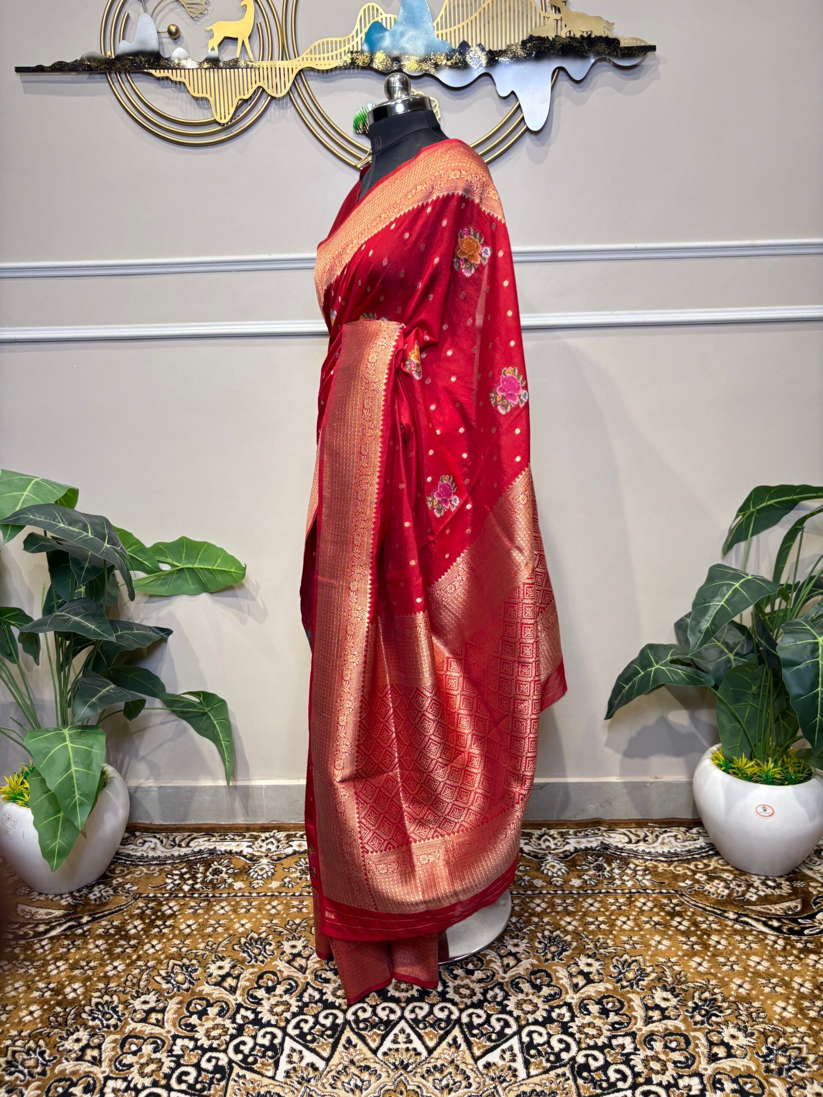 Red Banarasi Silk Saree with Meenakari Floral Motifs & Rich Zari Border - Image 3