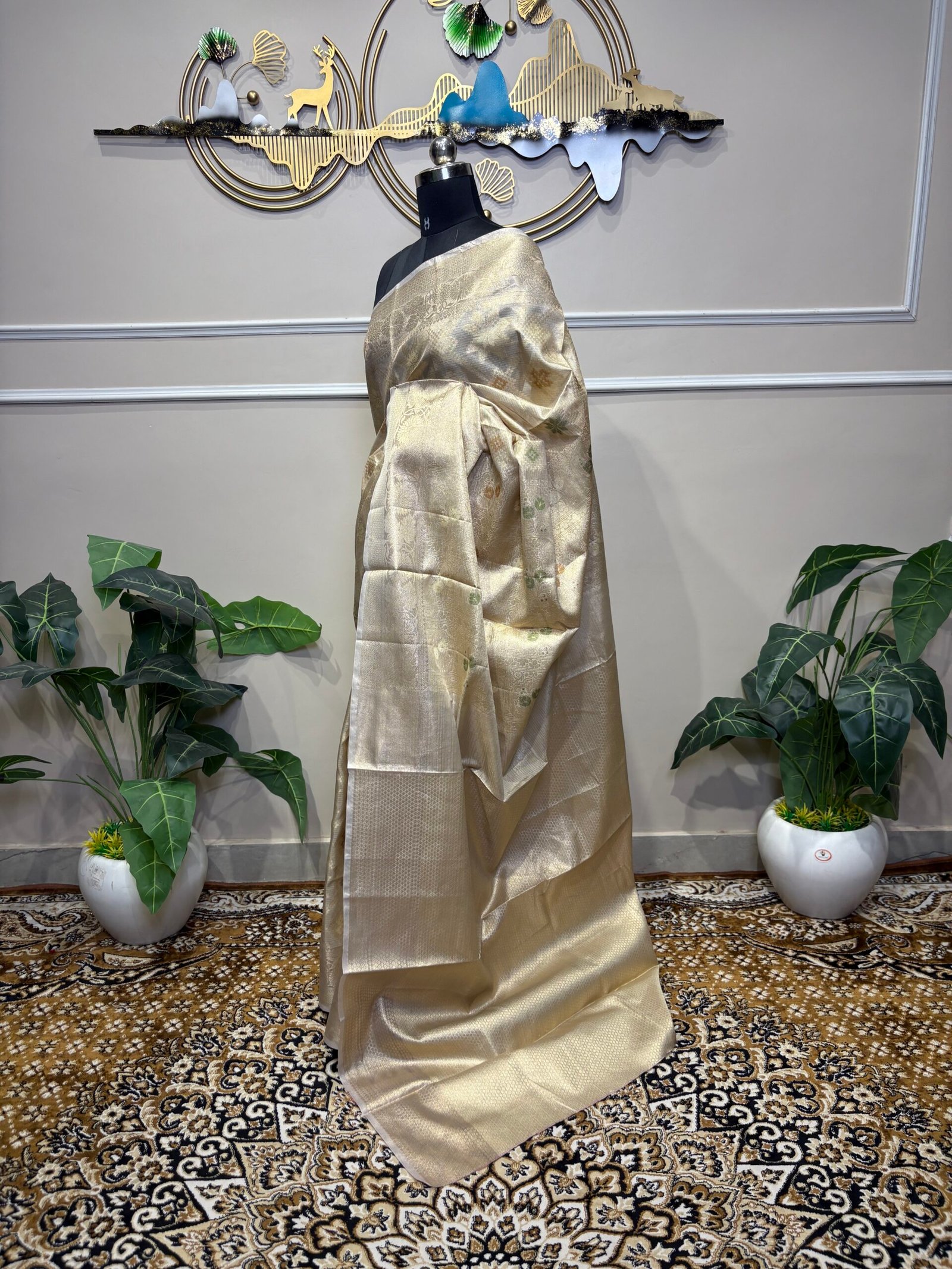 Ivory Gold Banarasi Saree - Image 5