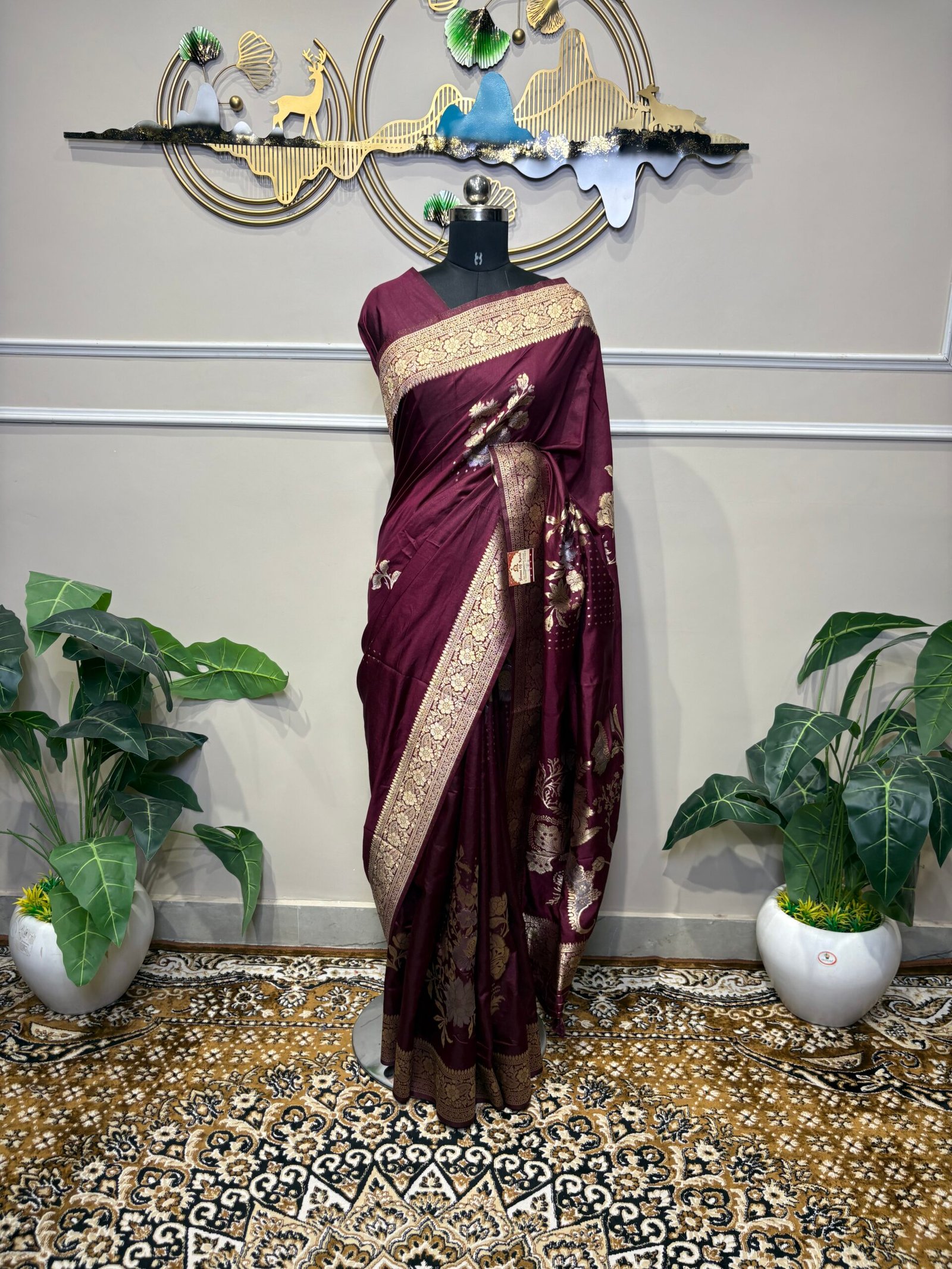 Wine Maroon Banarasi Saree - Image 2