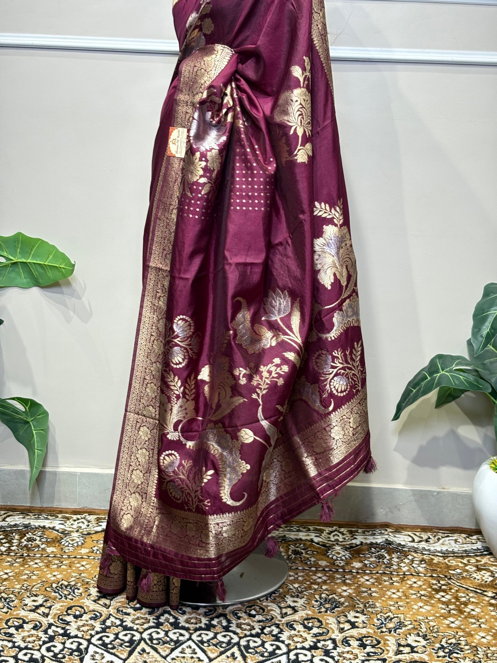Wine Maroon Banarasi Saree - Image 5