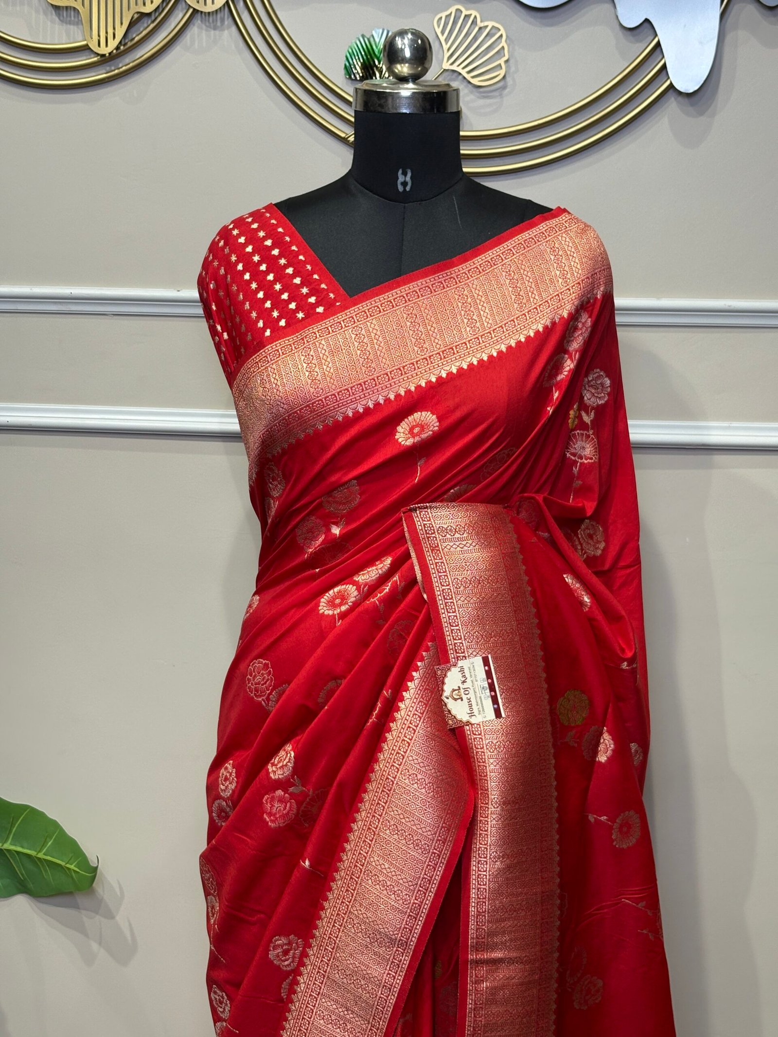 Red Banarasi Silk Saree with Traditional Zari Motifs