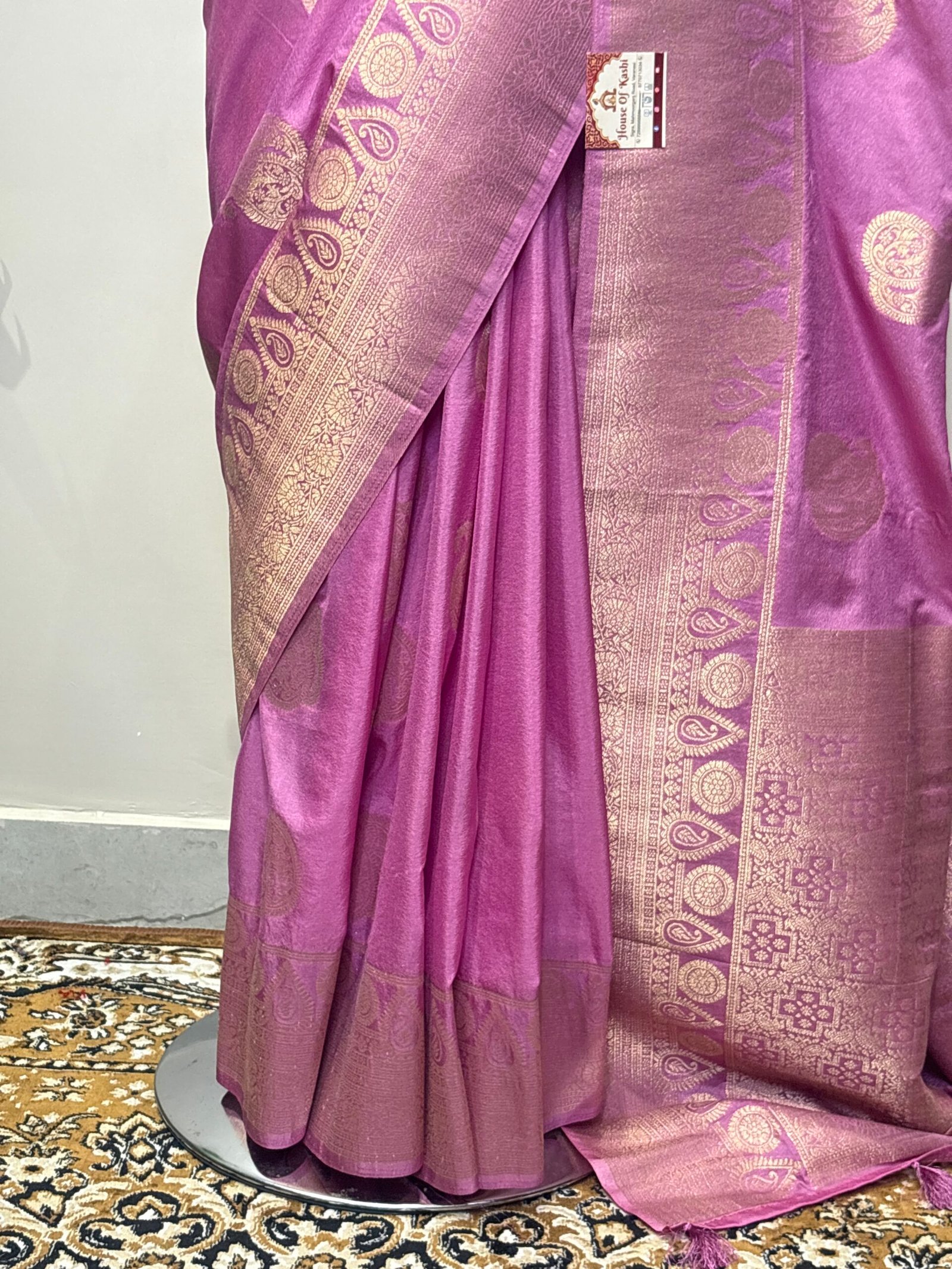 Rose Pink Banarasi Silk Saree with Golden Zari Paisley Motifs - Image 6