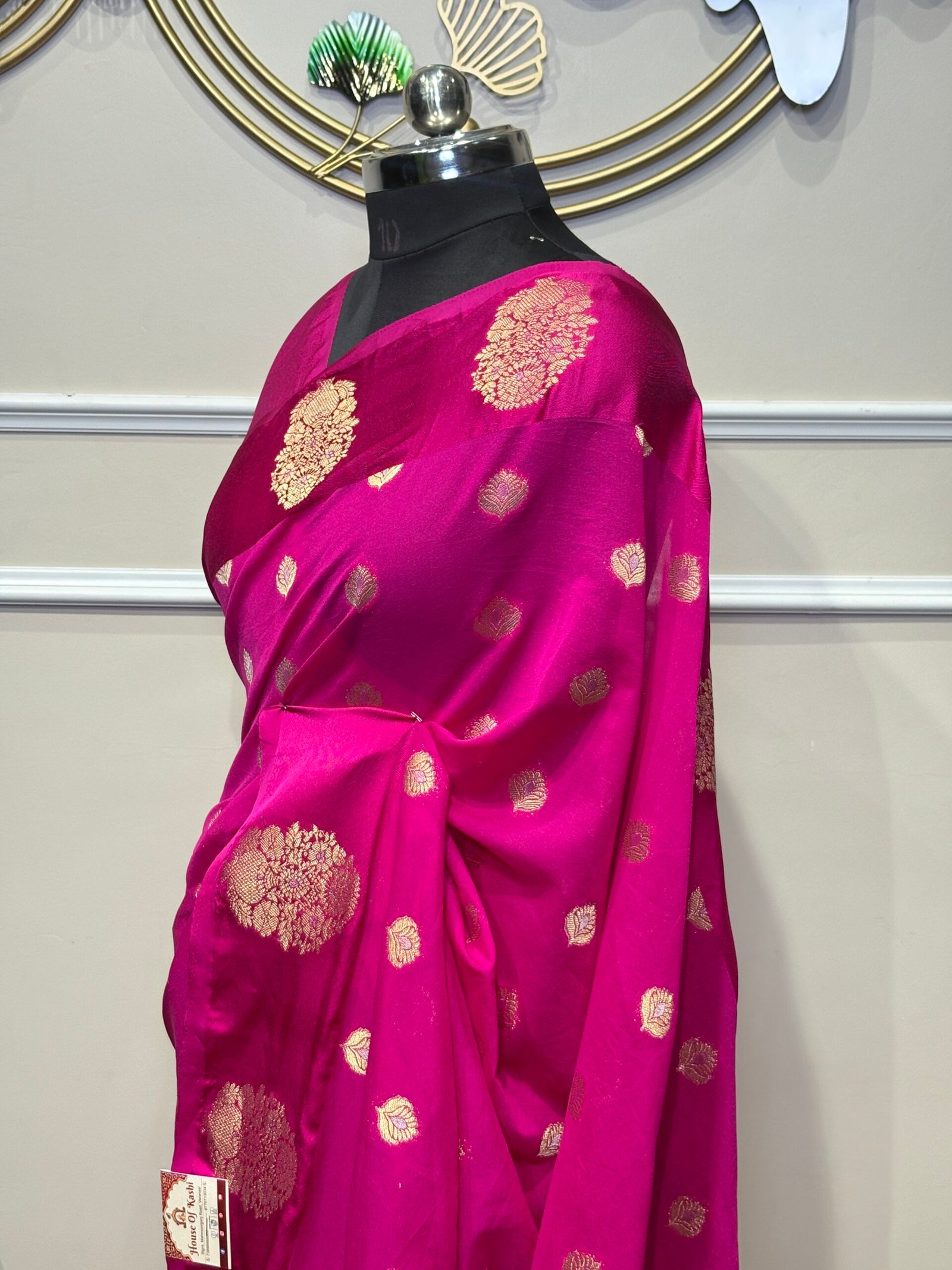 Rani Pink Banarasi Saree with Gold Buti Zari - Image 4