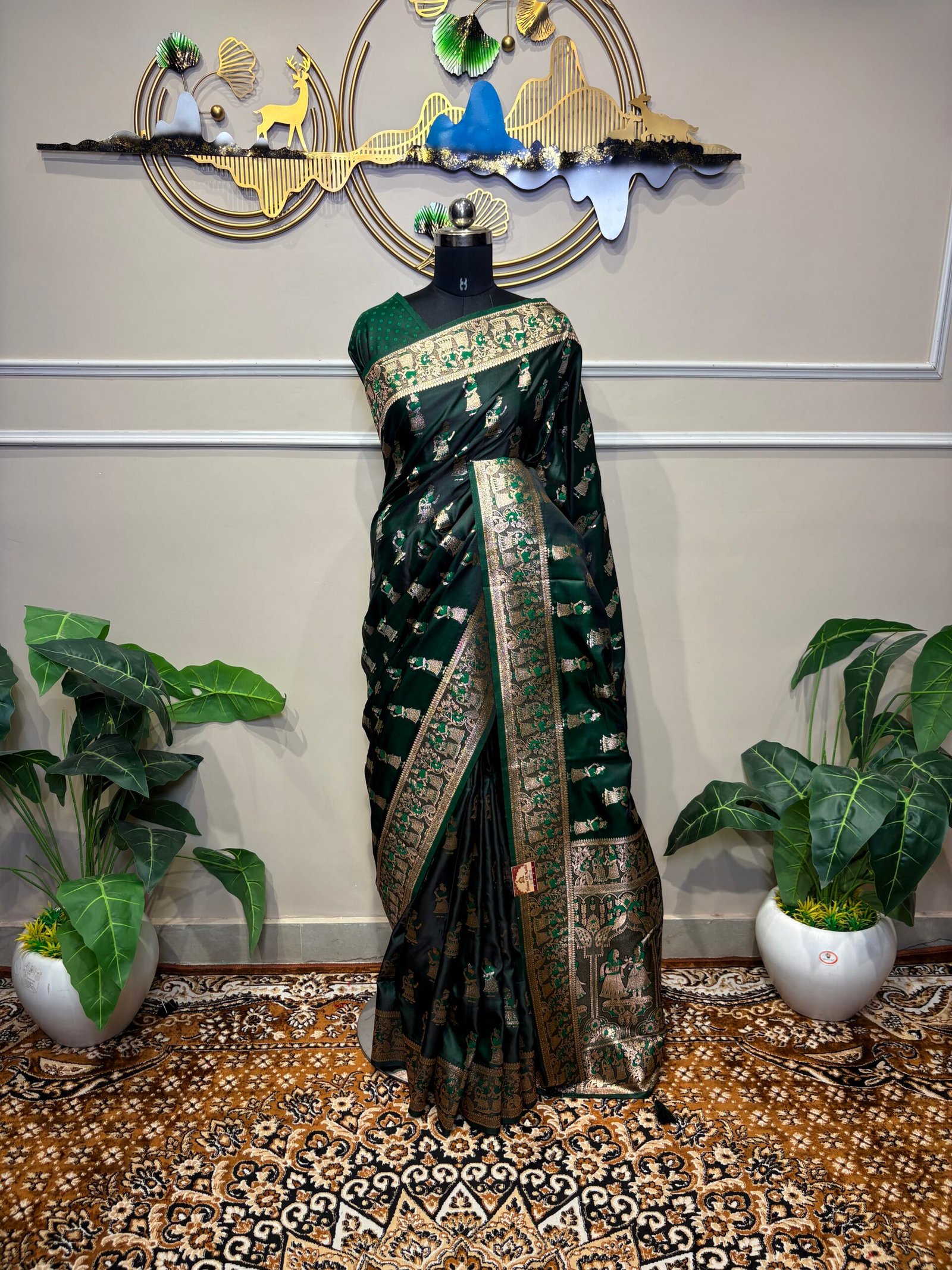 Dark Emerald Green Designer Saree - Image 3
