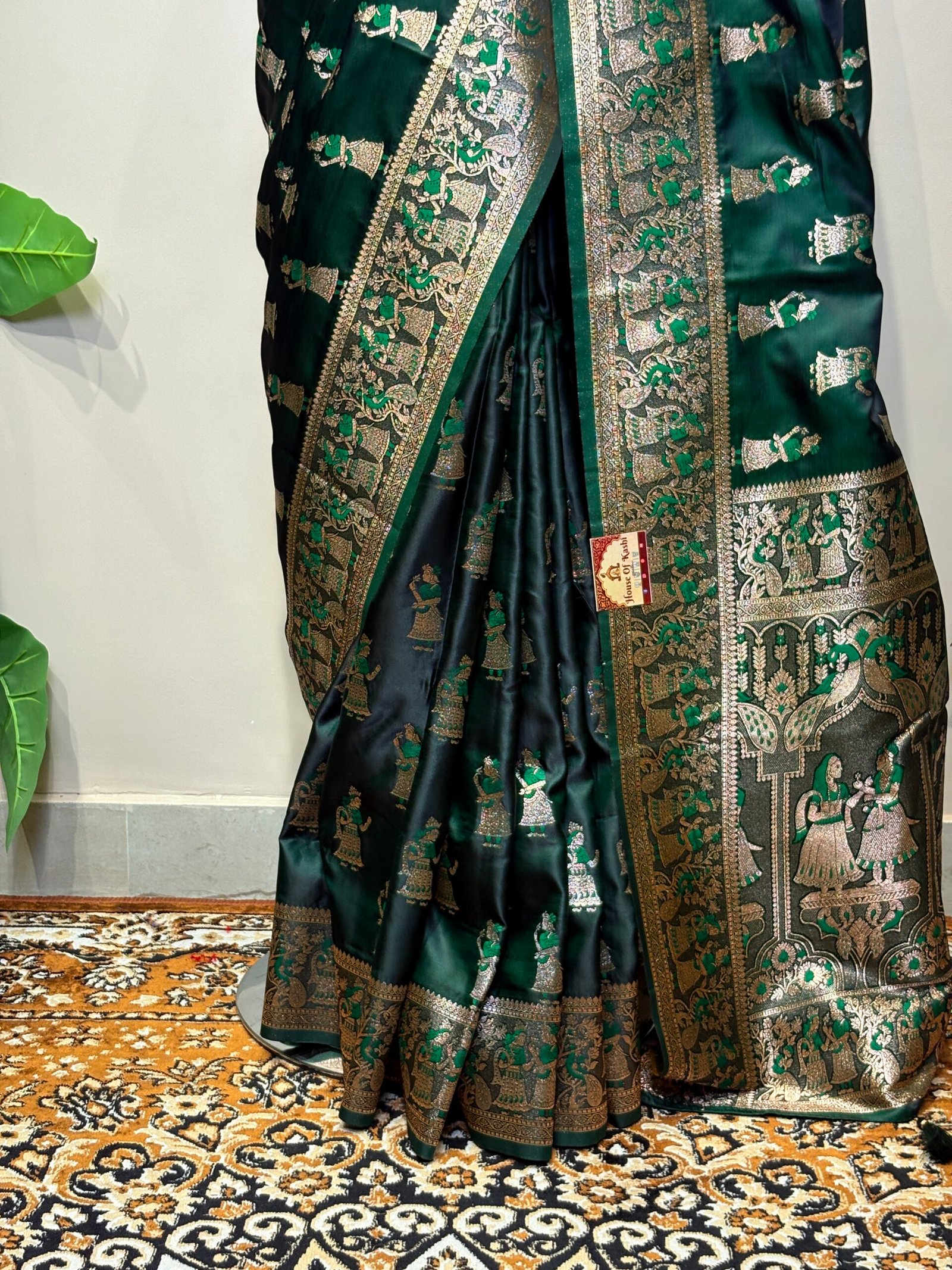 Dark Emerald Green Designer Saree - Image 5