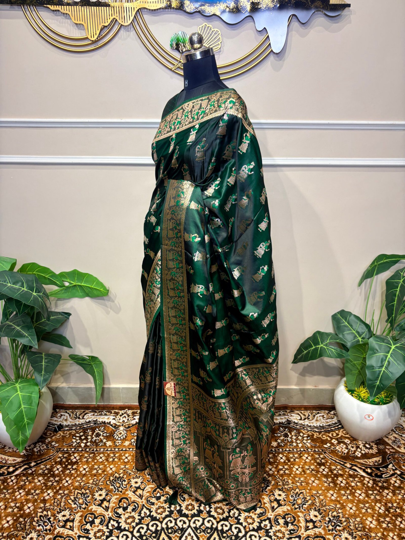 Dark Emerald Green Designer Saree - Image 7