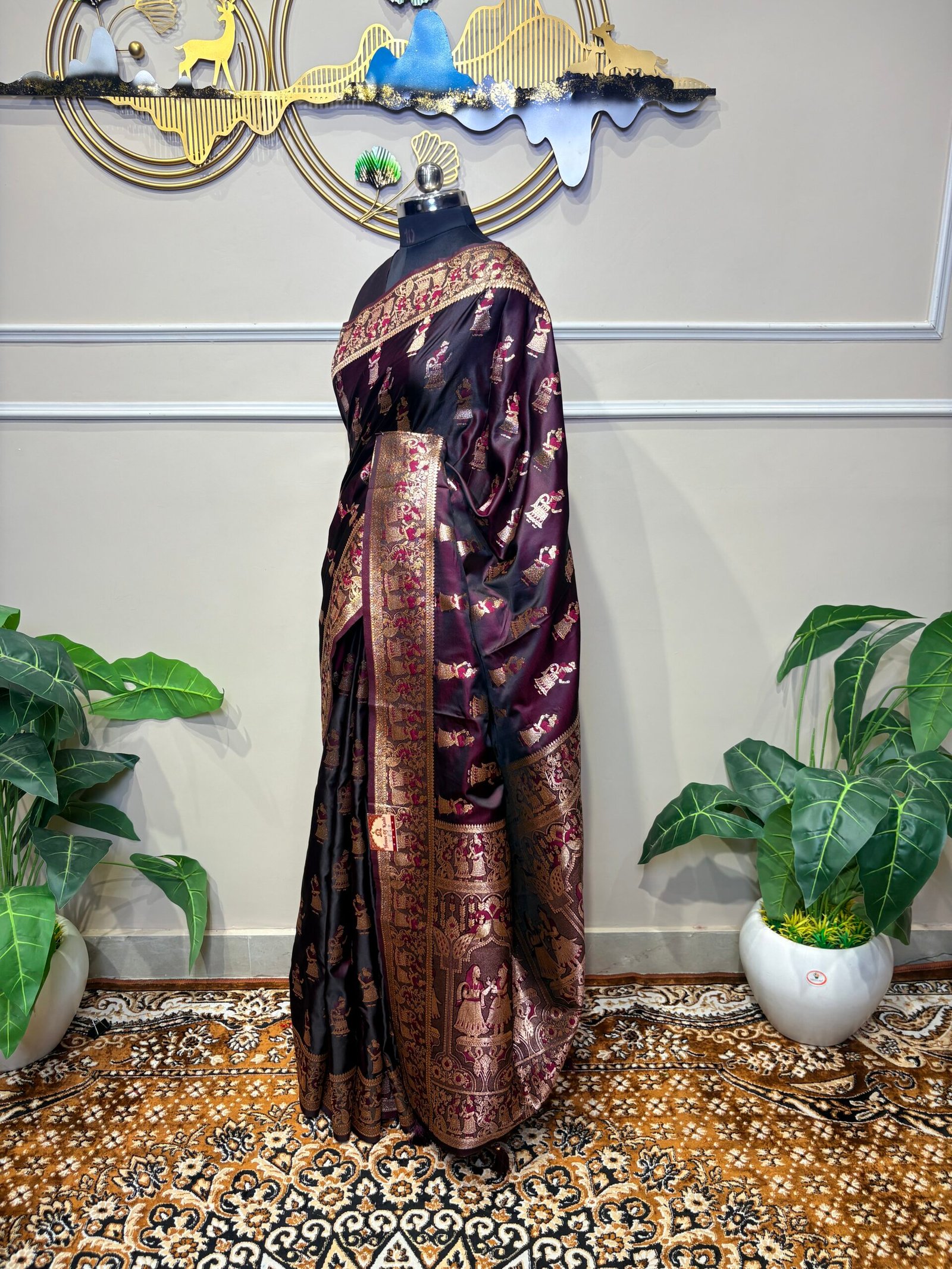 Wine Purple Designer Saree - Image 5