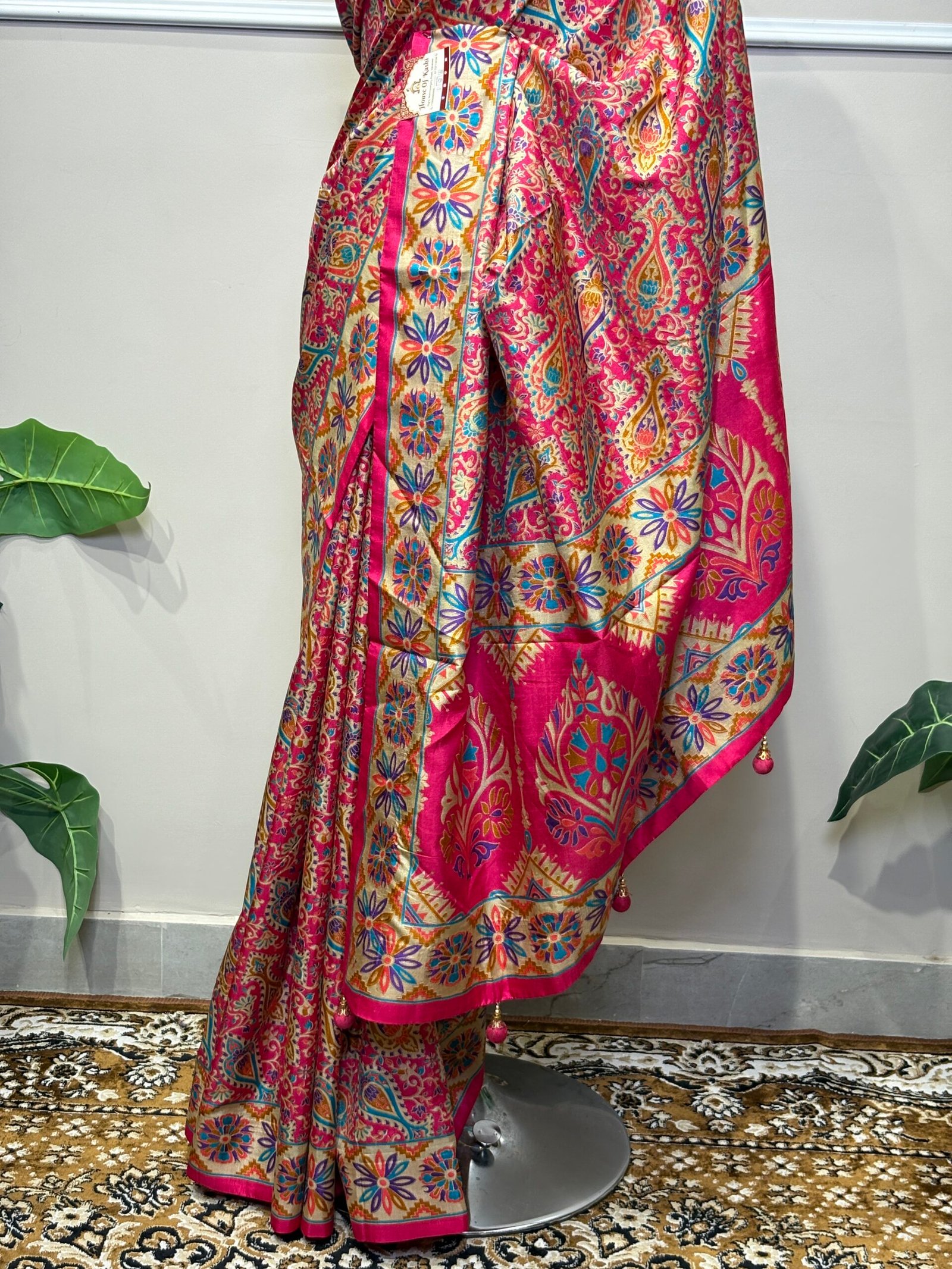 Rani Pink Banarasi Silk Jamawar Saree with Multi-Color Jaal & Rosette Border - Image 5