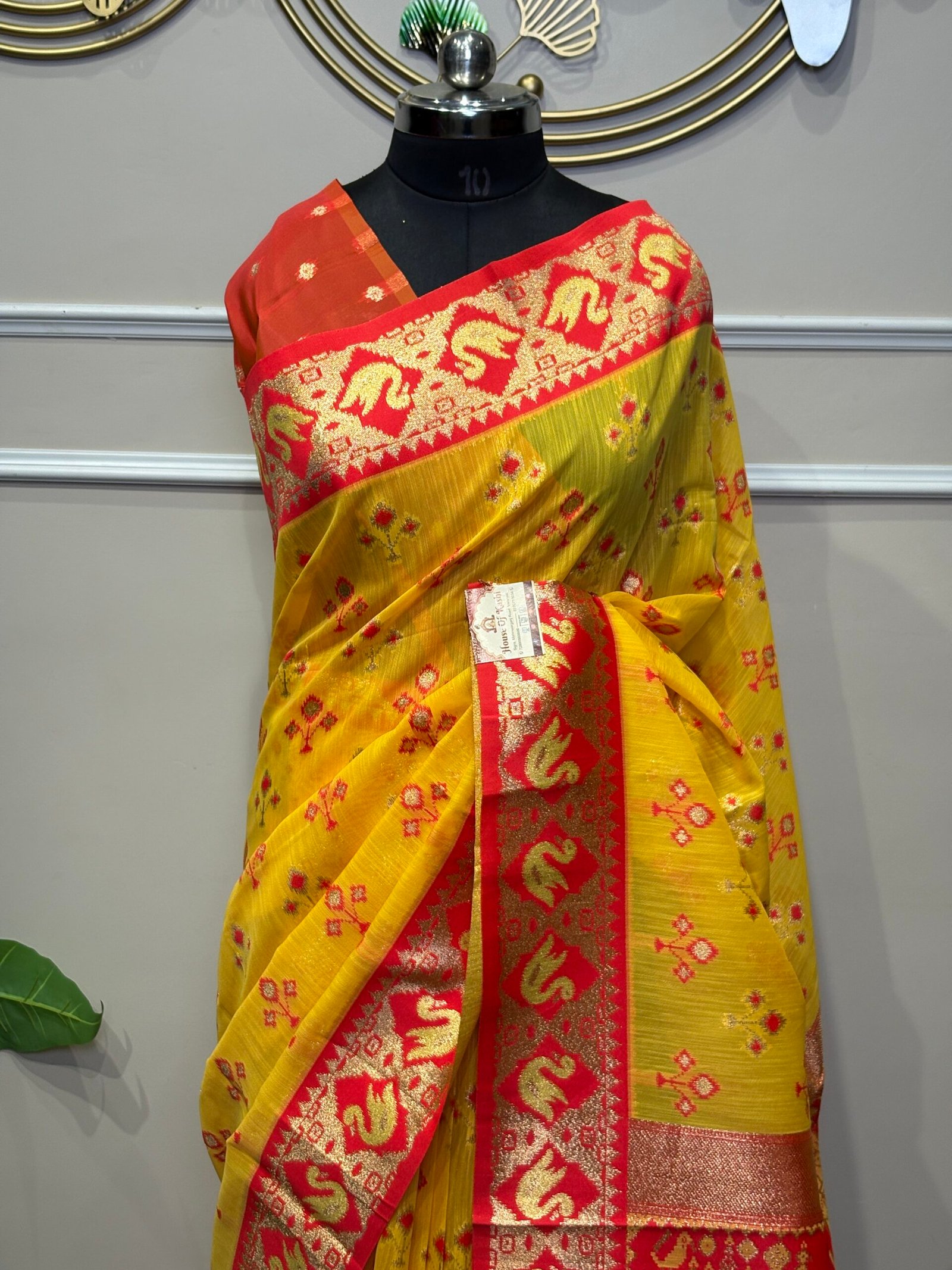 Haldi Yellow & Crimson Red Banarasi Silk Saree with Hamsa Motif Zari Border - Image 3