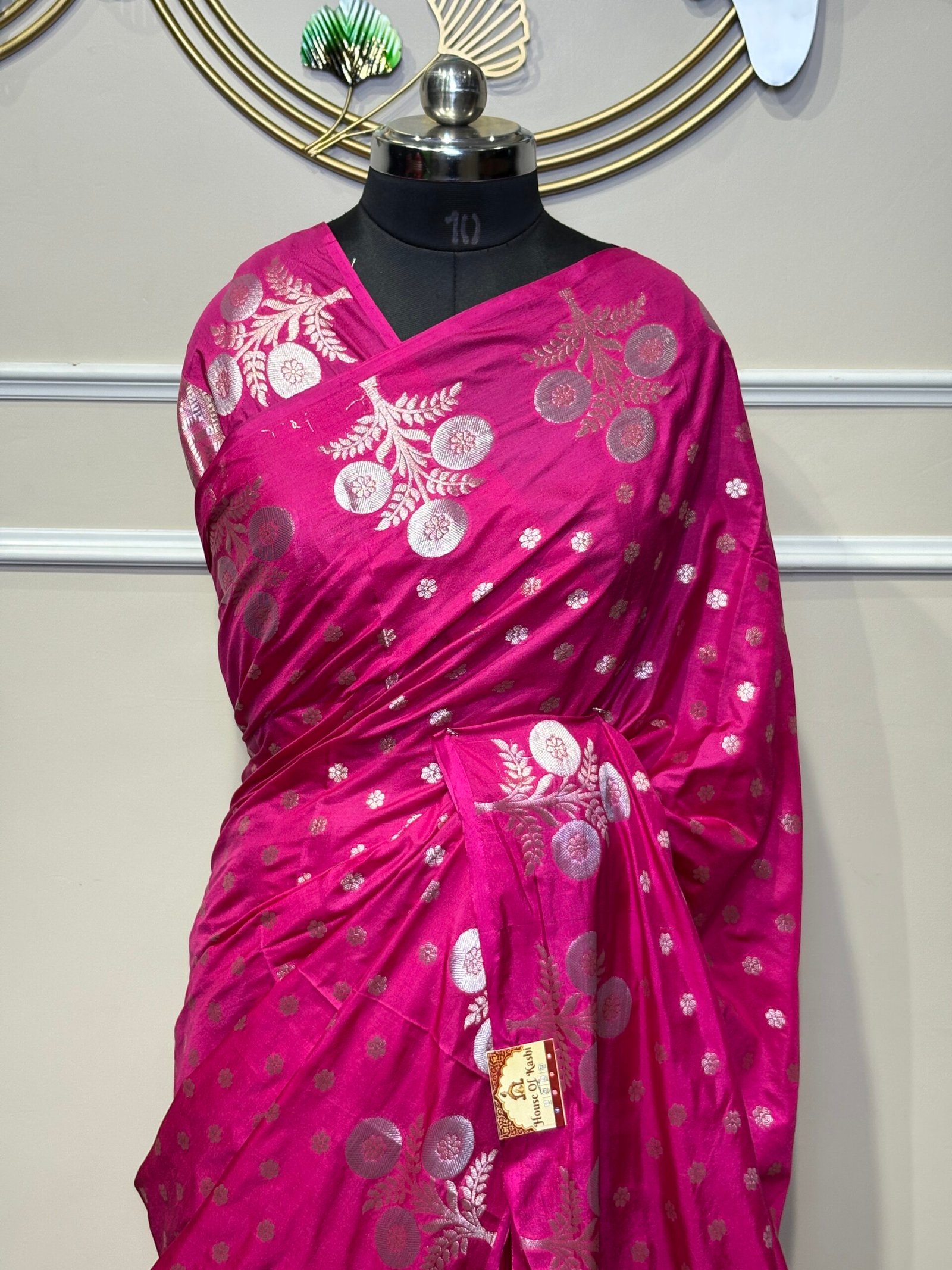 Rani Pink Banarasi Soft Silk Saree with Silver Zari Mughal Floral Motifs - Image 4